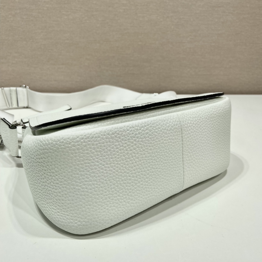 Pra*a 1bd293 crossbody bag -24*17*9.5cm