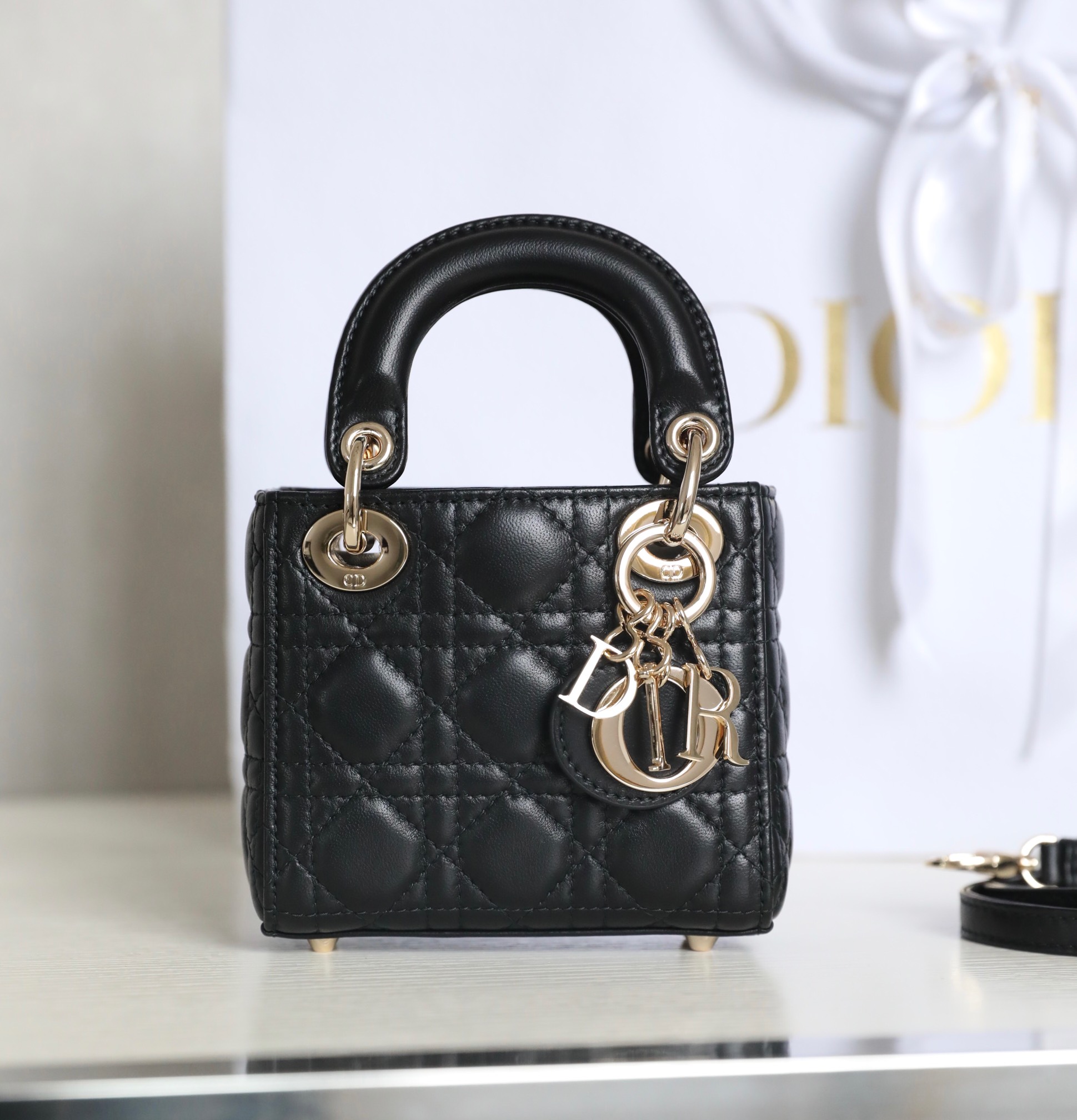 lady D*or micro-12*10*5cm