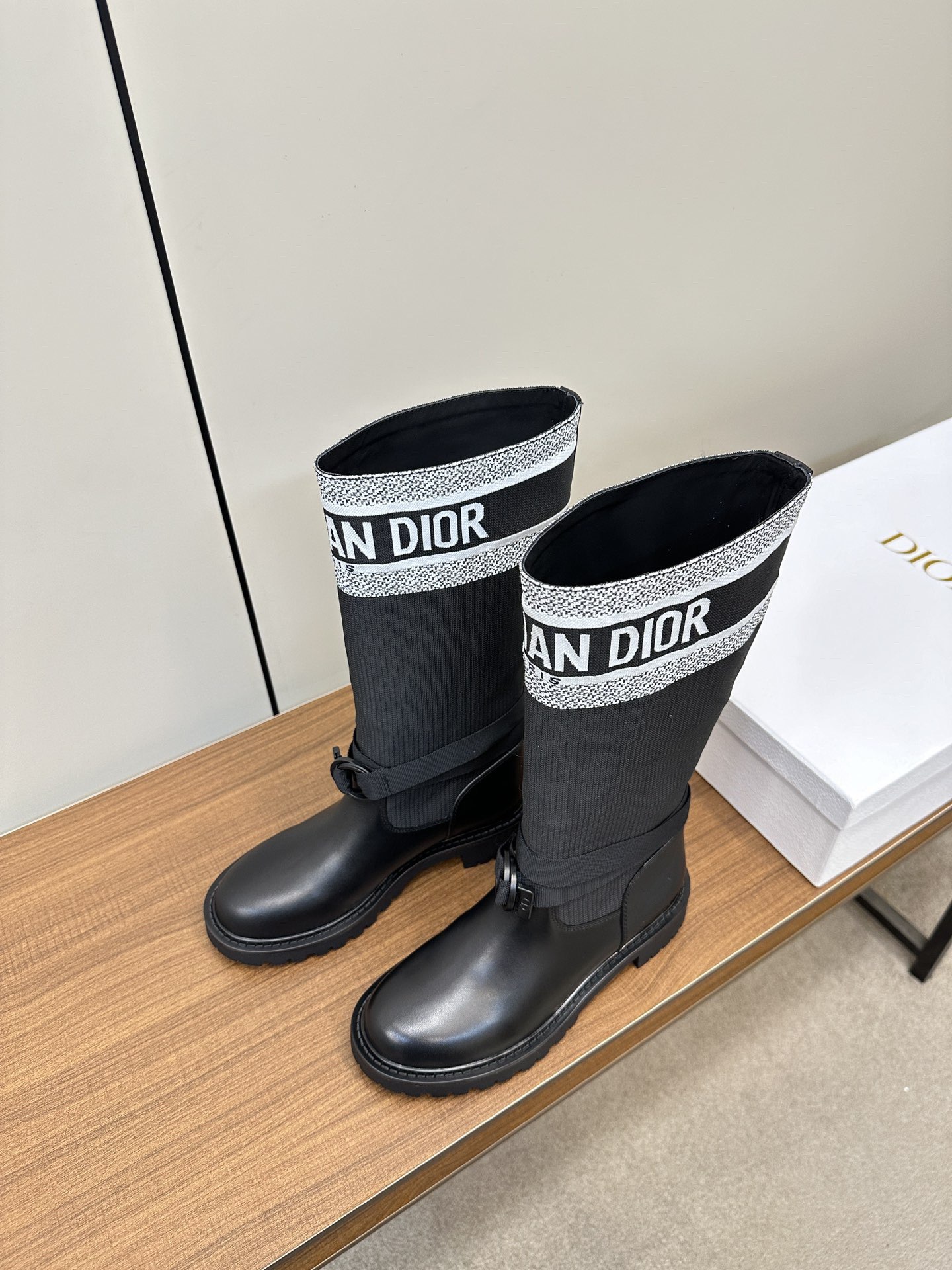 Diro Boots 2024SA