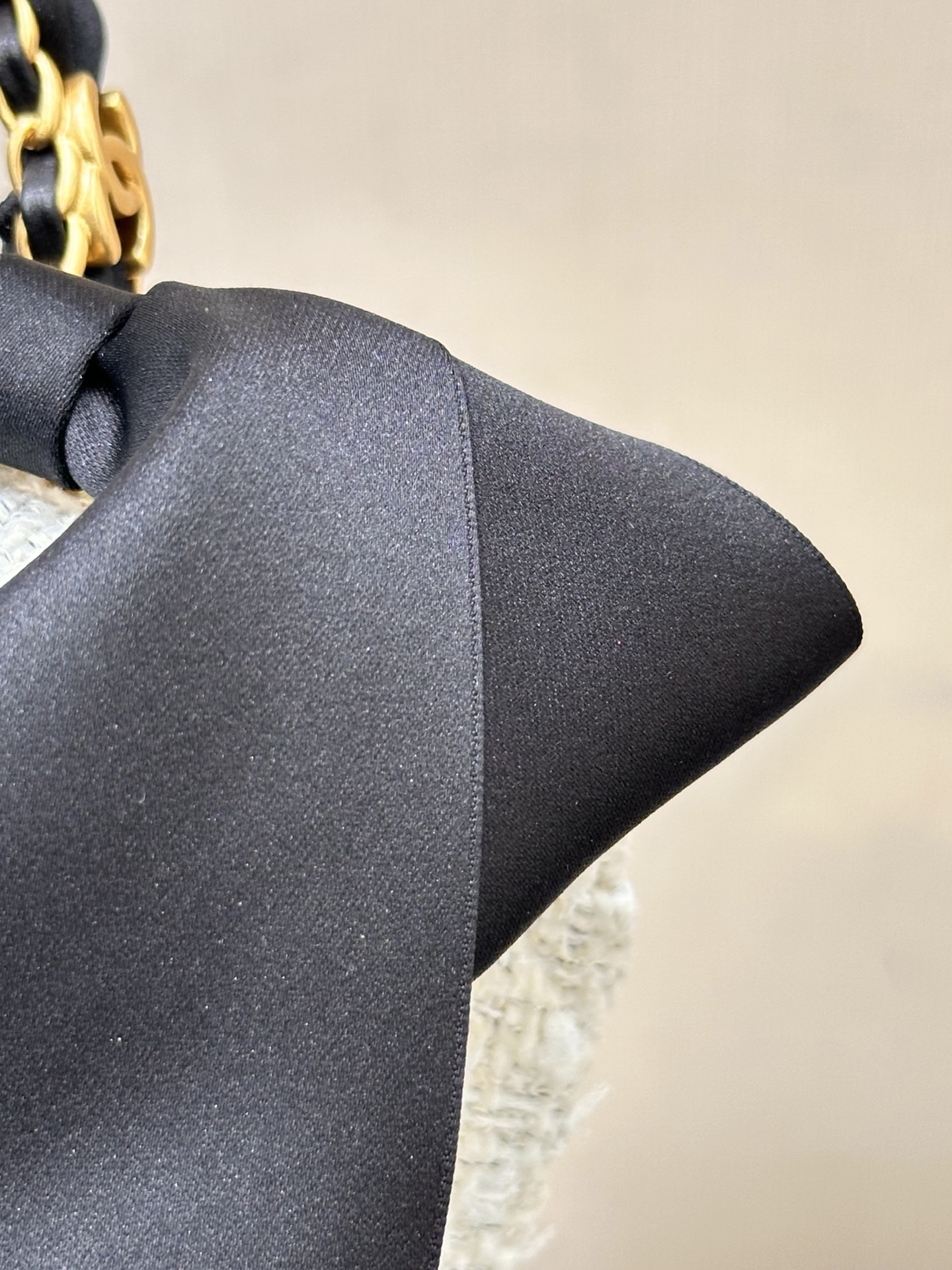Ch@nel Mini Flap Bag With Top Handle, Tweed, Silk & Gold-Tone Metal -2512*20*9CM