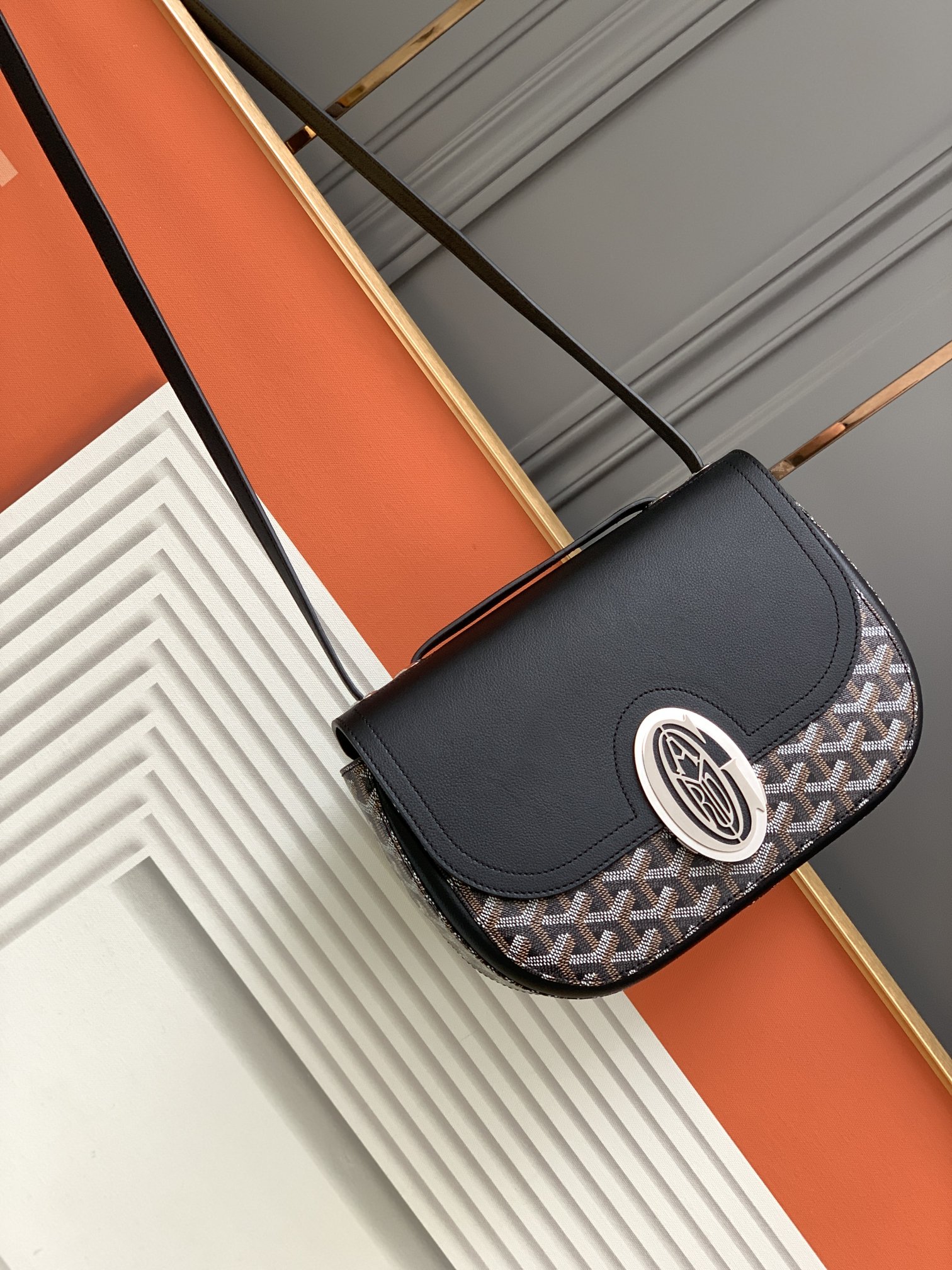 Go*ard handbags