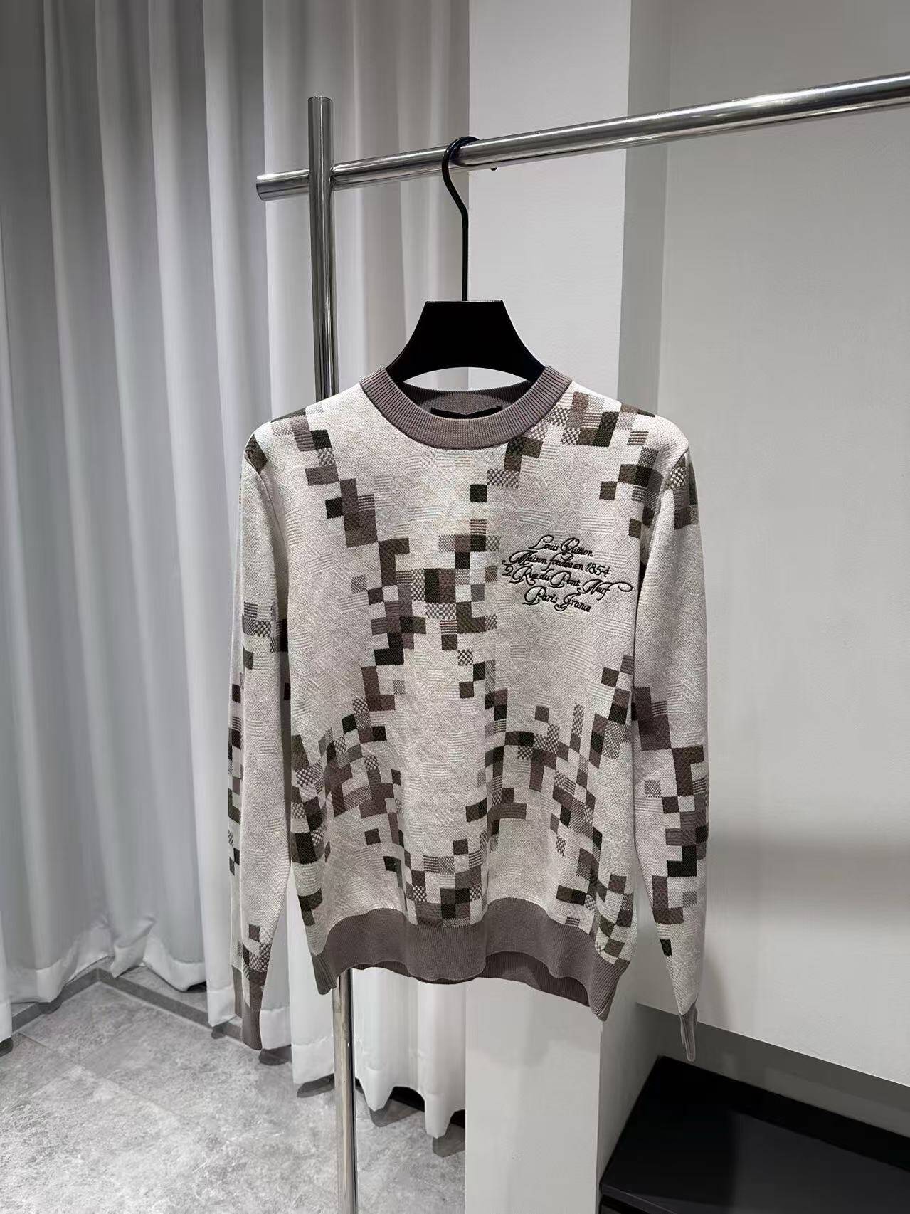 LV Sweater