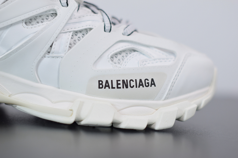 Ba*len*cia*ga track