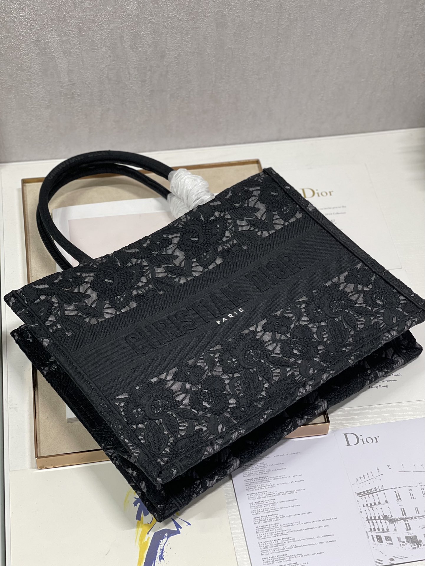 D*or small book tote-36*28cm