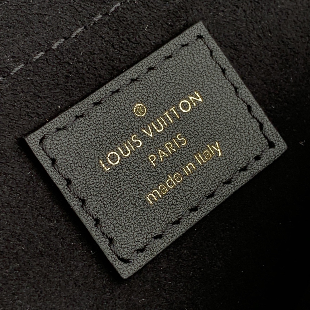 l0*is V*t0n new wave bag-24x14x9cm