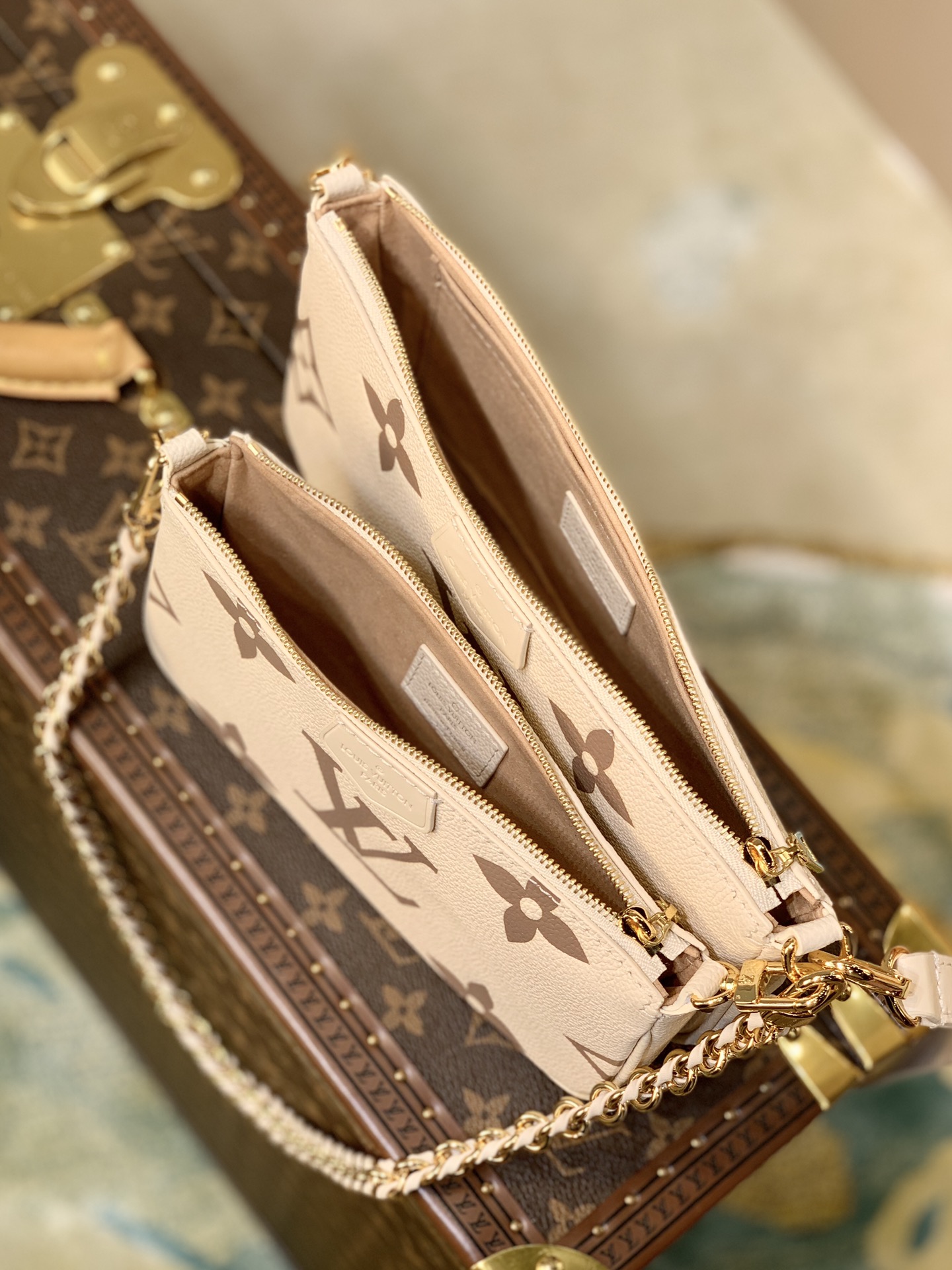 l0*is V*t0n multi pochette accessories-24 x 13.5 x 4cm