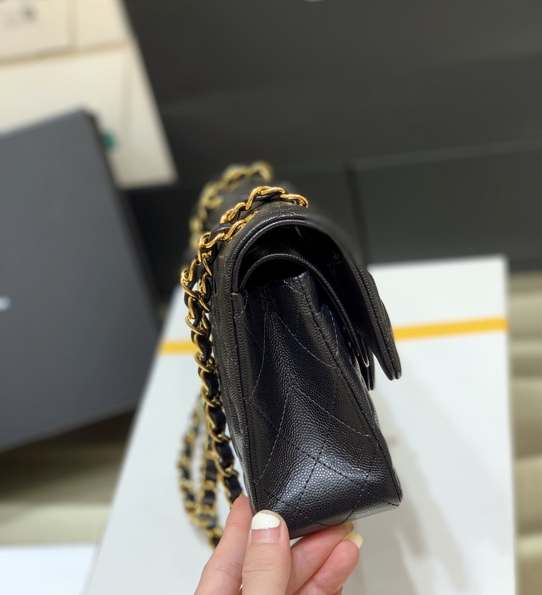 Ch@nel Flap Bag-（Black Inside）Caviar-23CM