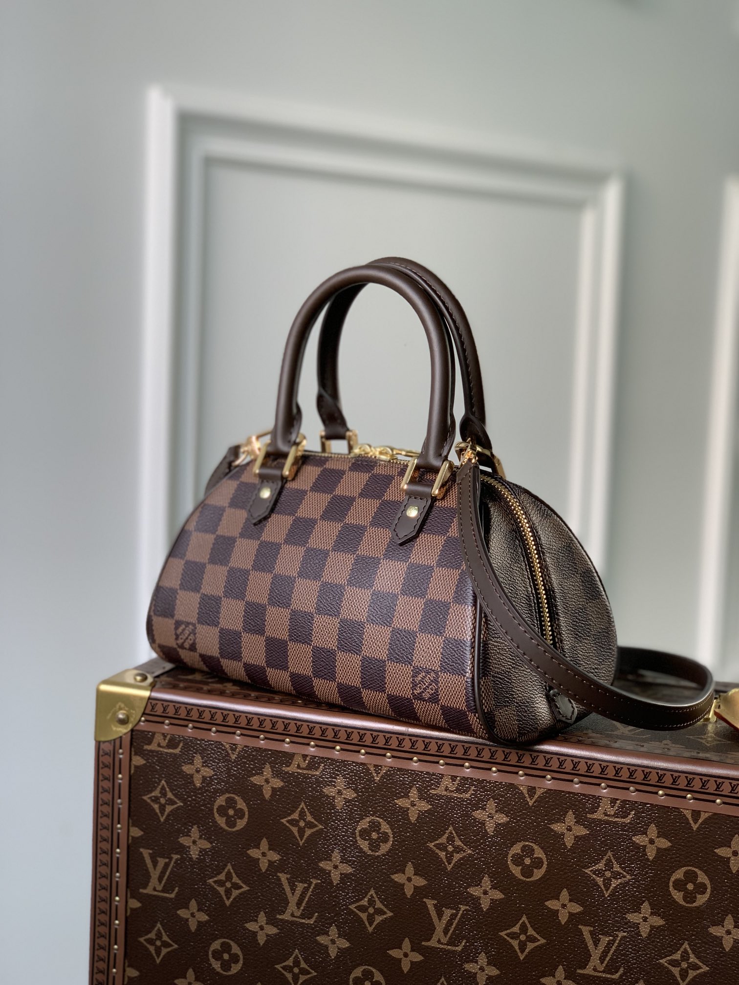 l0*is V*t0n handbags-23*13*14cm