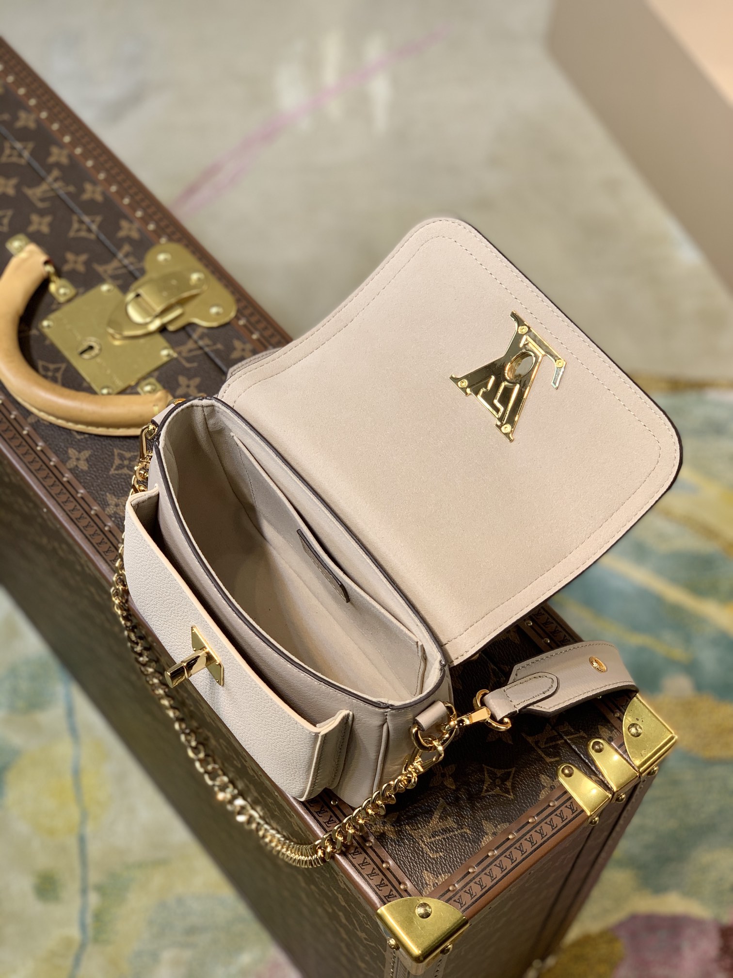 l0*is V*t0n lockme tender handbags pm- m58554-19*13*8cm