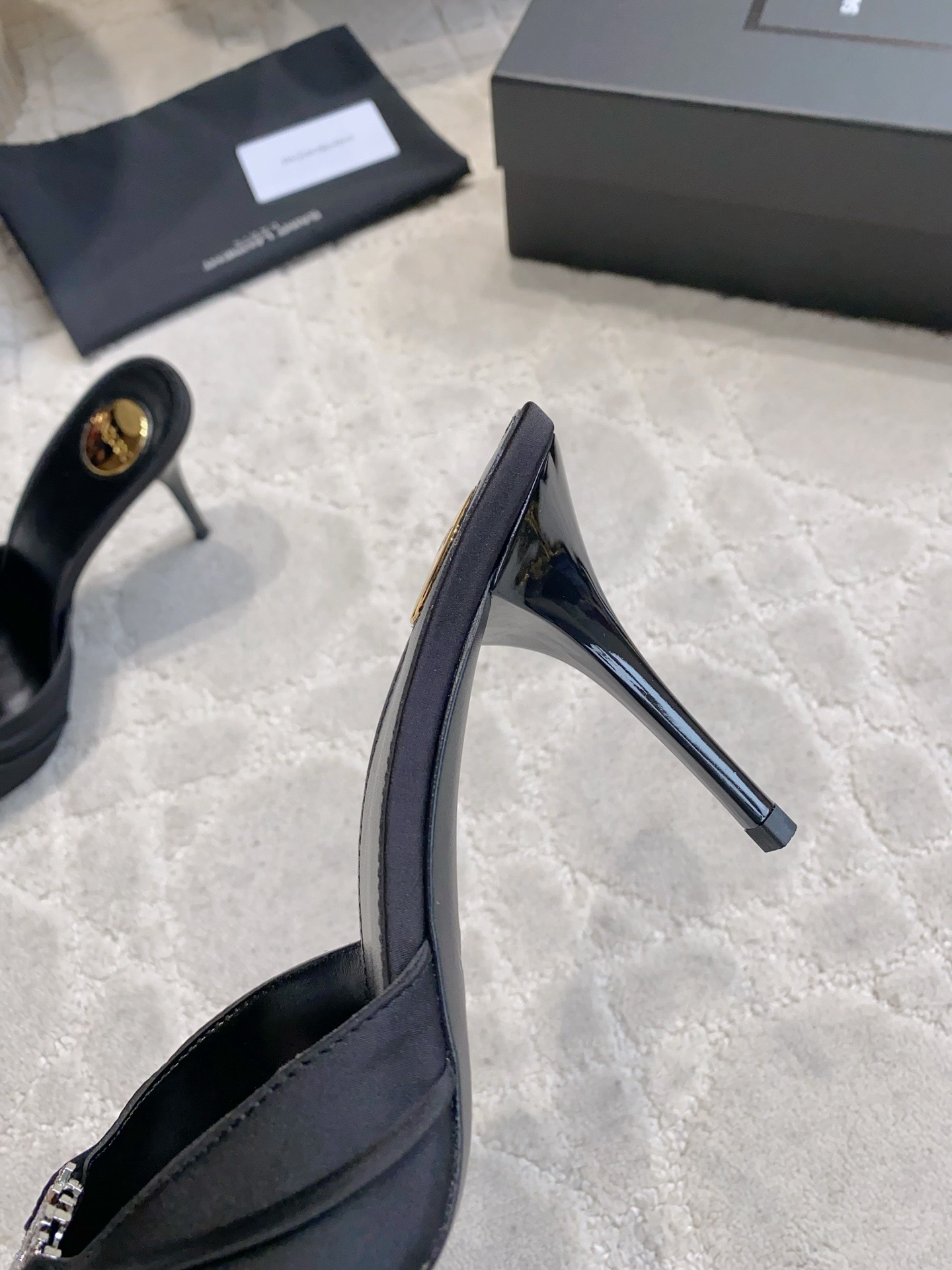Y51 Sandals-9CM