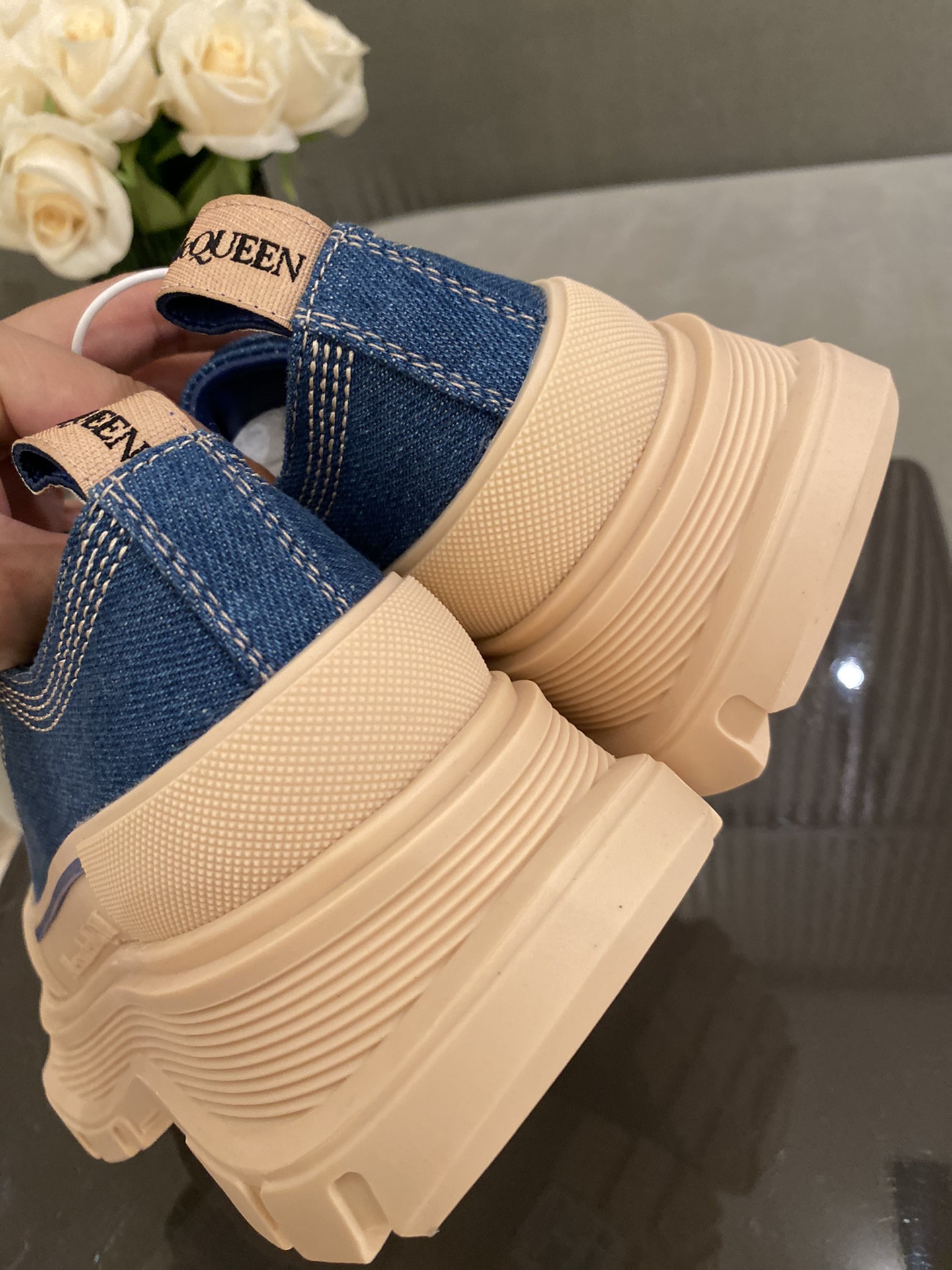 A1exa*der m*q*en sports shoes