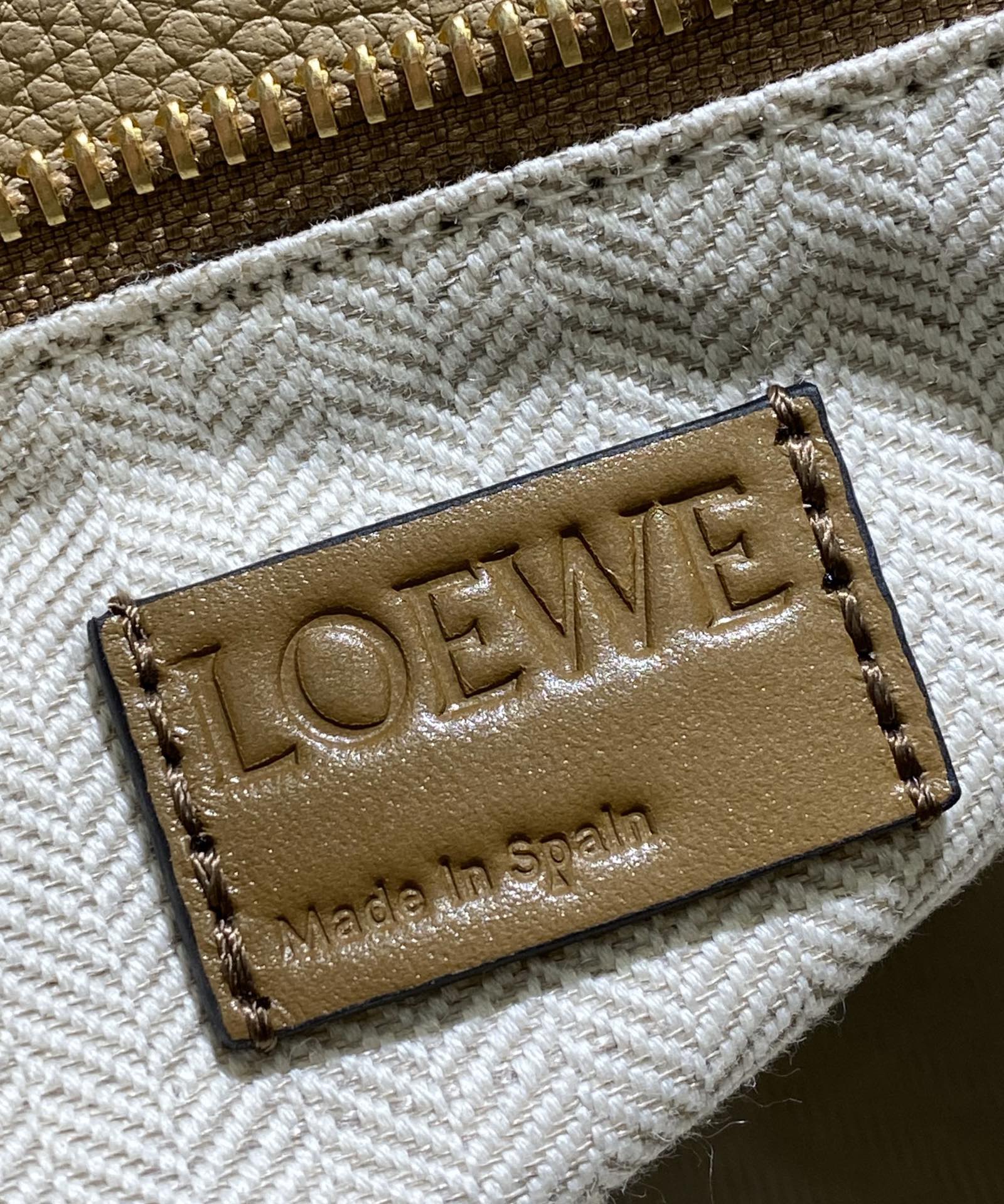 L0ew* puzzle medium bag-29*18*12cm