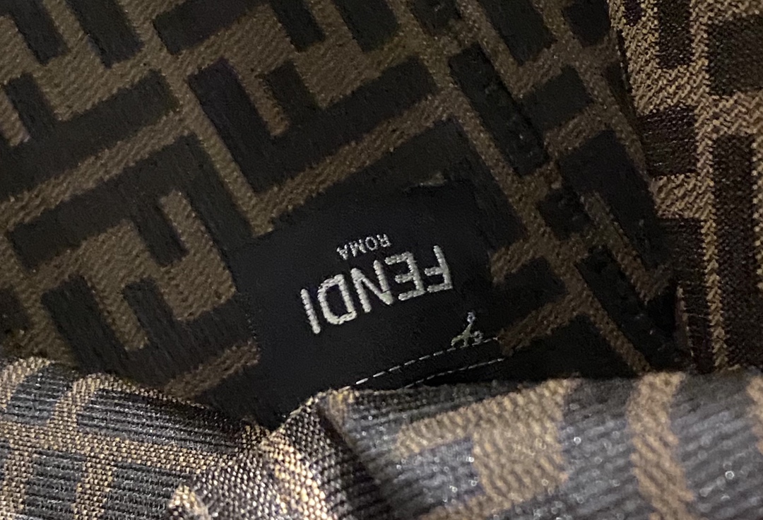 F**di first bag-26*18*9.5/32.5*23.5*15cm(brown)