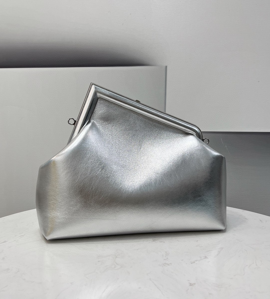 F**di first bag-26*18*9.5/32.5*23.5*15cm