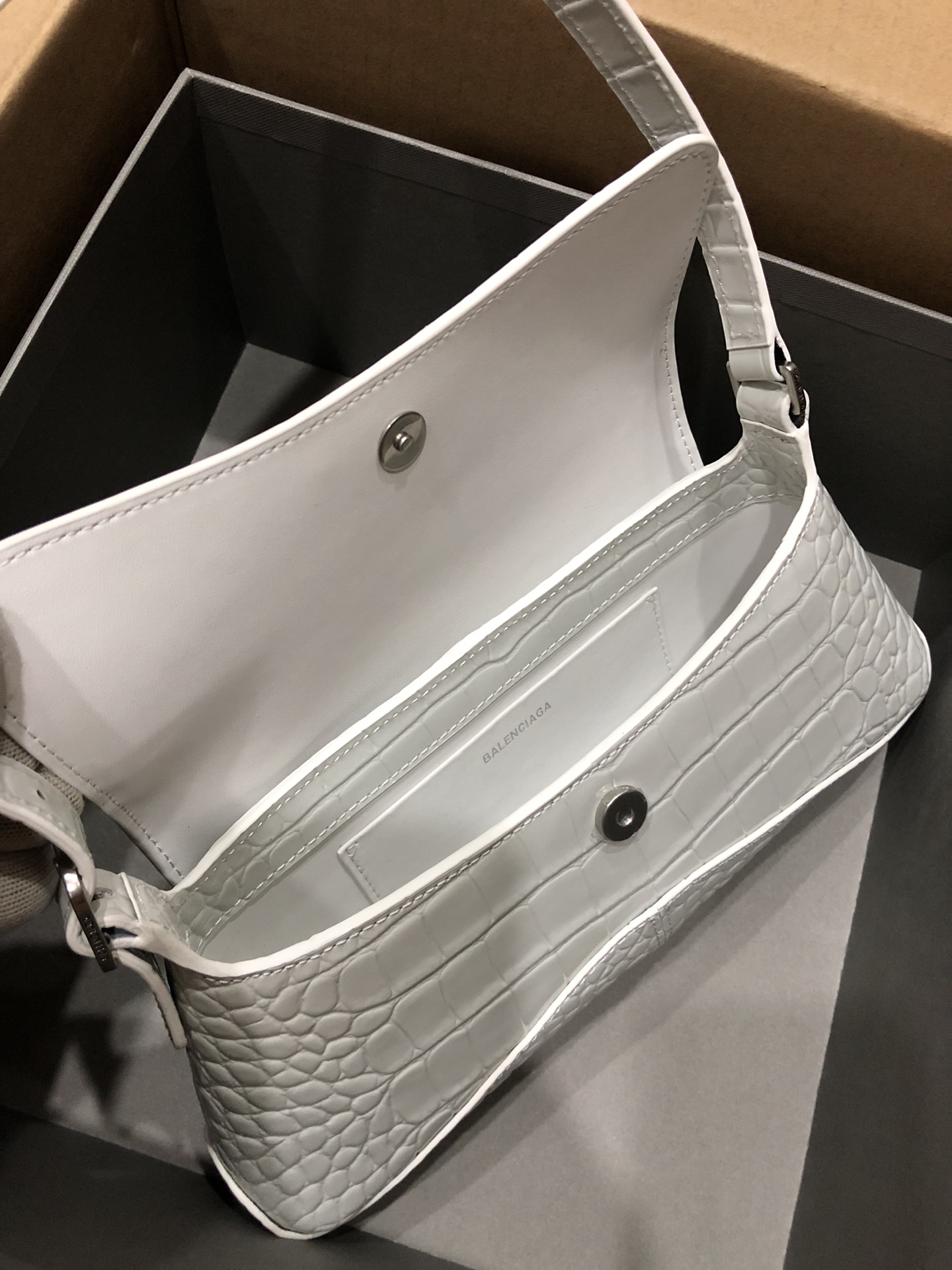 Balenciag XX Flap Bag Crocodile Embossed-27*4.8*15.5CM