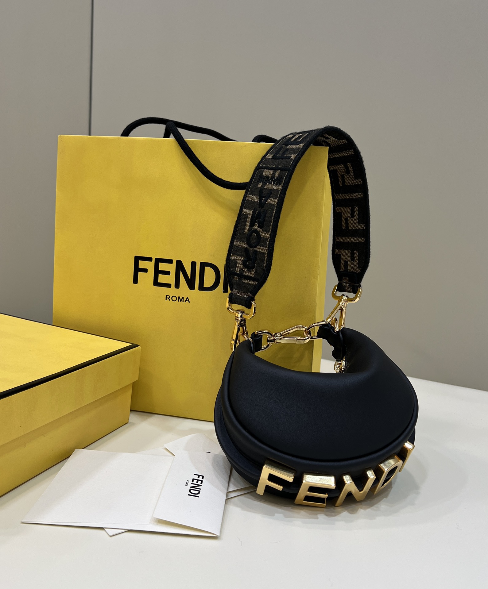 F**di praphy-16.5*14*5&29*24.5*10&36*30*11cm