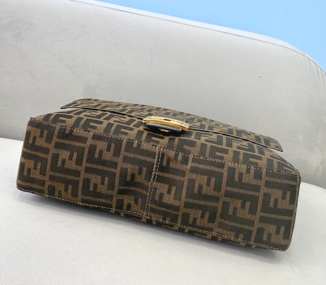 F**di vintage handbags-34×9×26cm