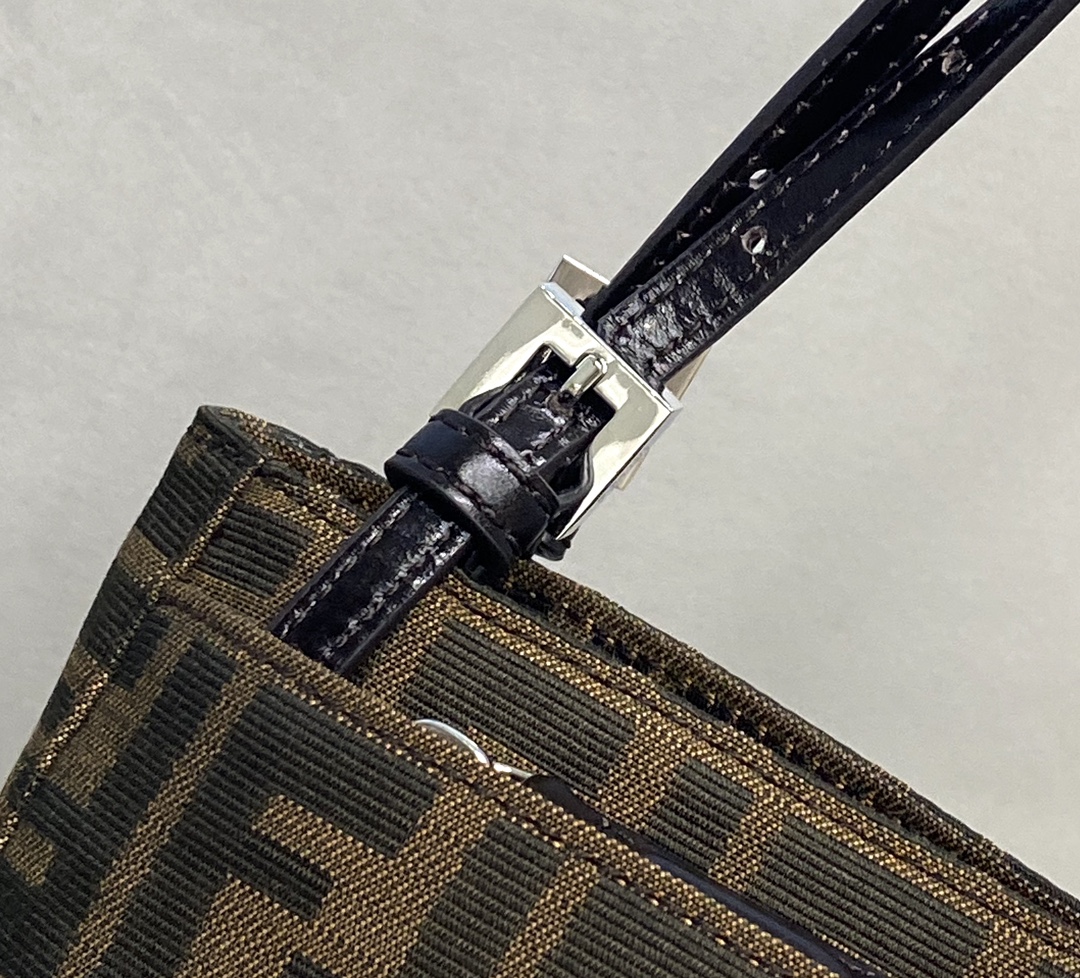 F**di vintage handbags-27*7*18cm