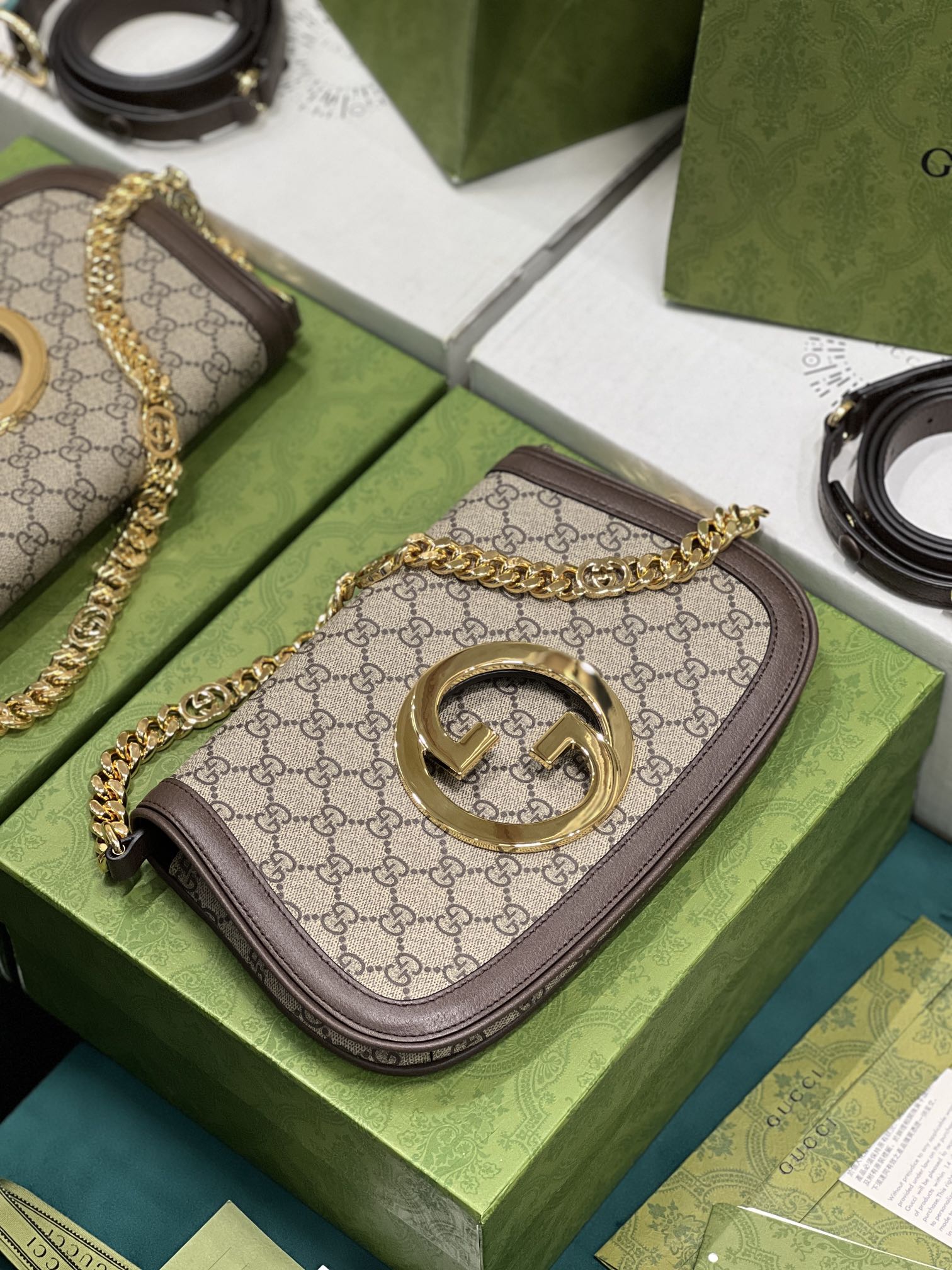 G*u*i blondie shoulder bag-28*16*4cm