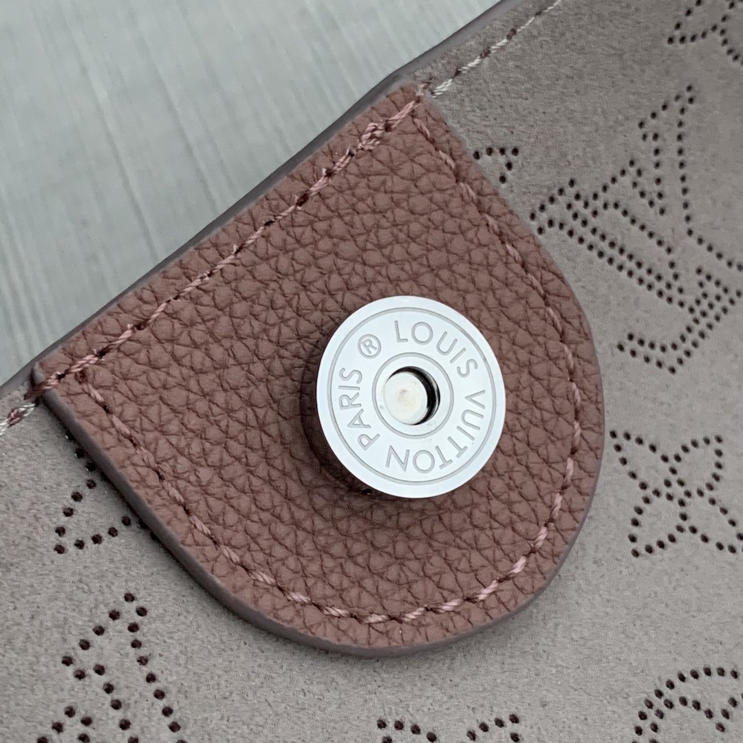 l0*is V*t0n hina handbags-34*19*13cm