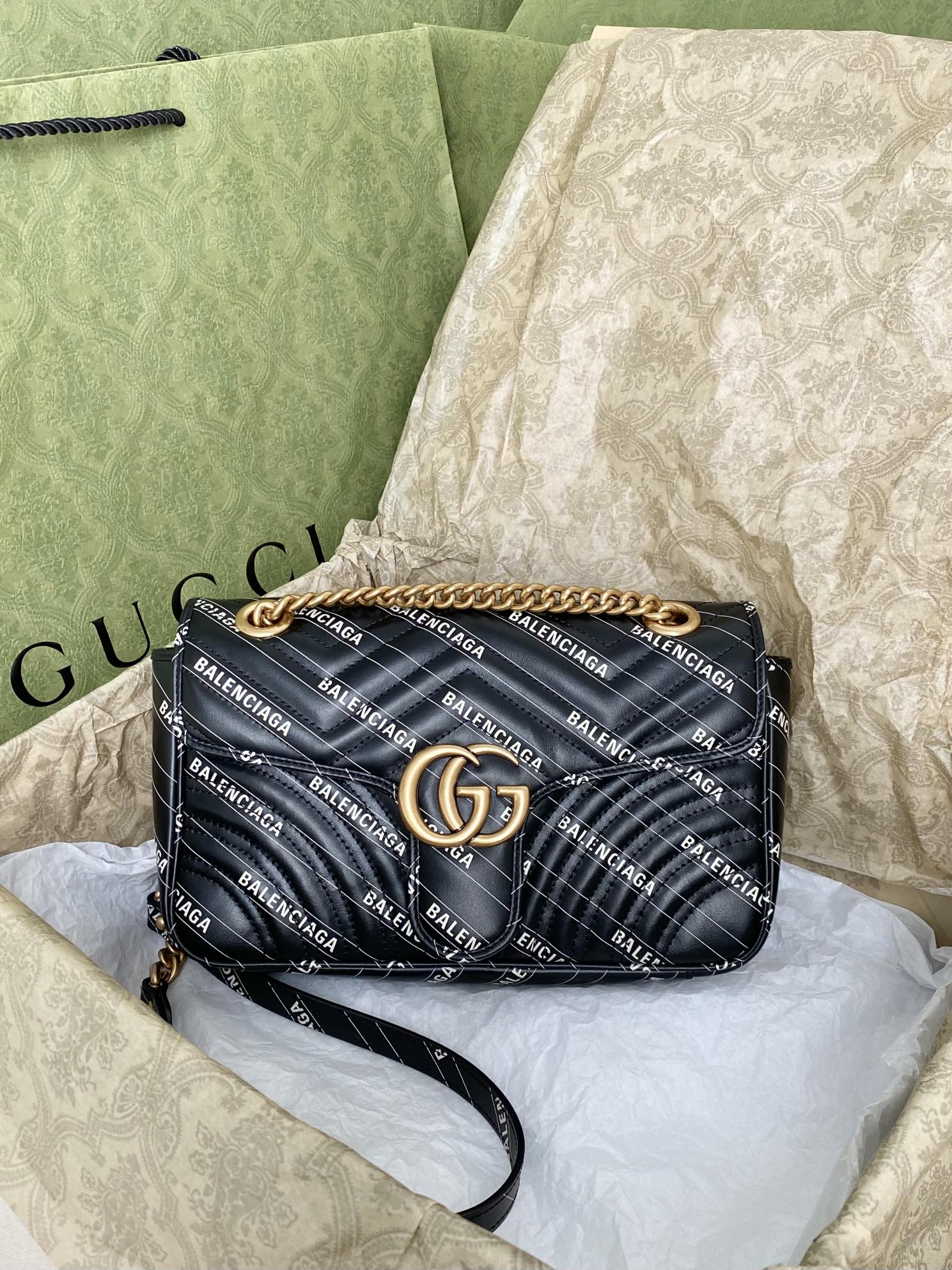G*u*i&ba*len*cia*ga marmont bag-26*15*7cm