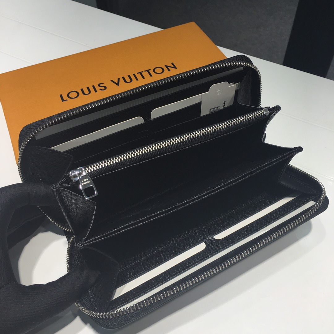 l0*is V*t0n zippy wallet-19*10*2cm