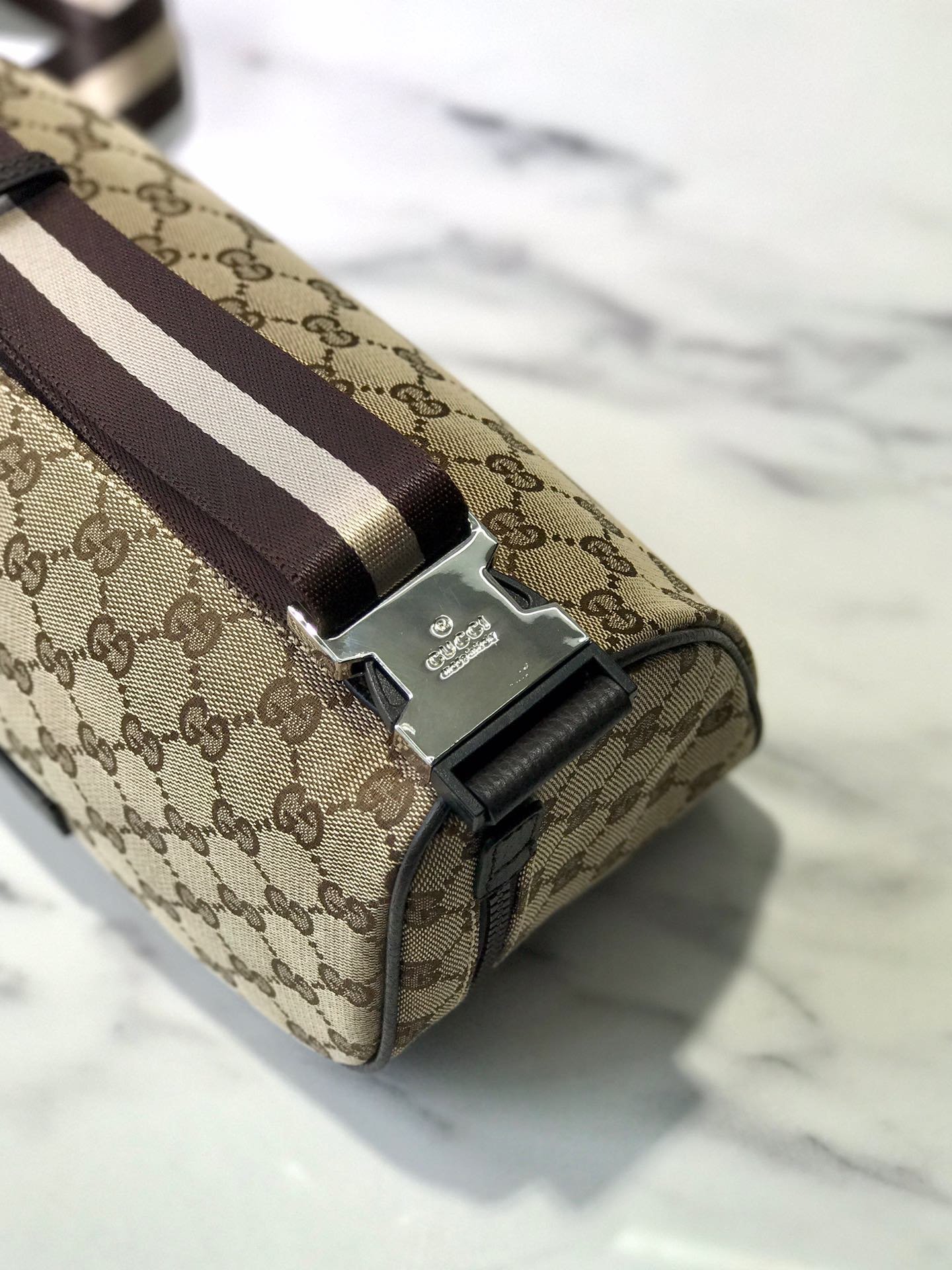 G*u*i waist bag-27*13*12cm