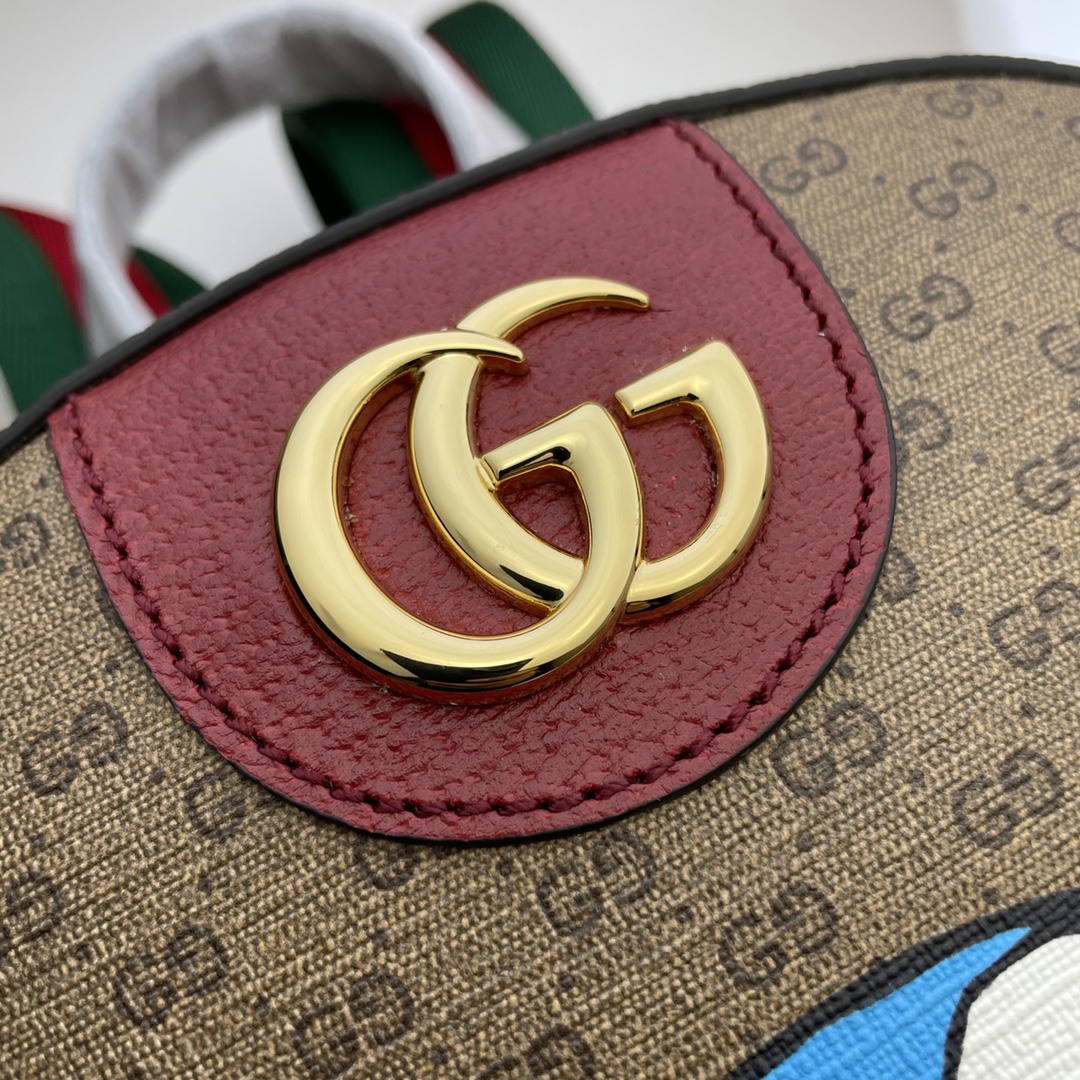 G*u*i backpack-22*29*15cm