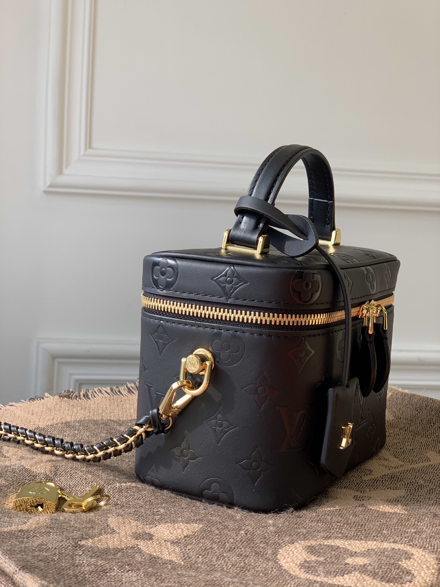 l0*is V*t0n cosmetic bag m42264-14*19*10cm
