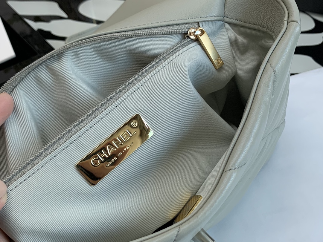 Ch@nel 19 Flap Bag-26CM