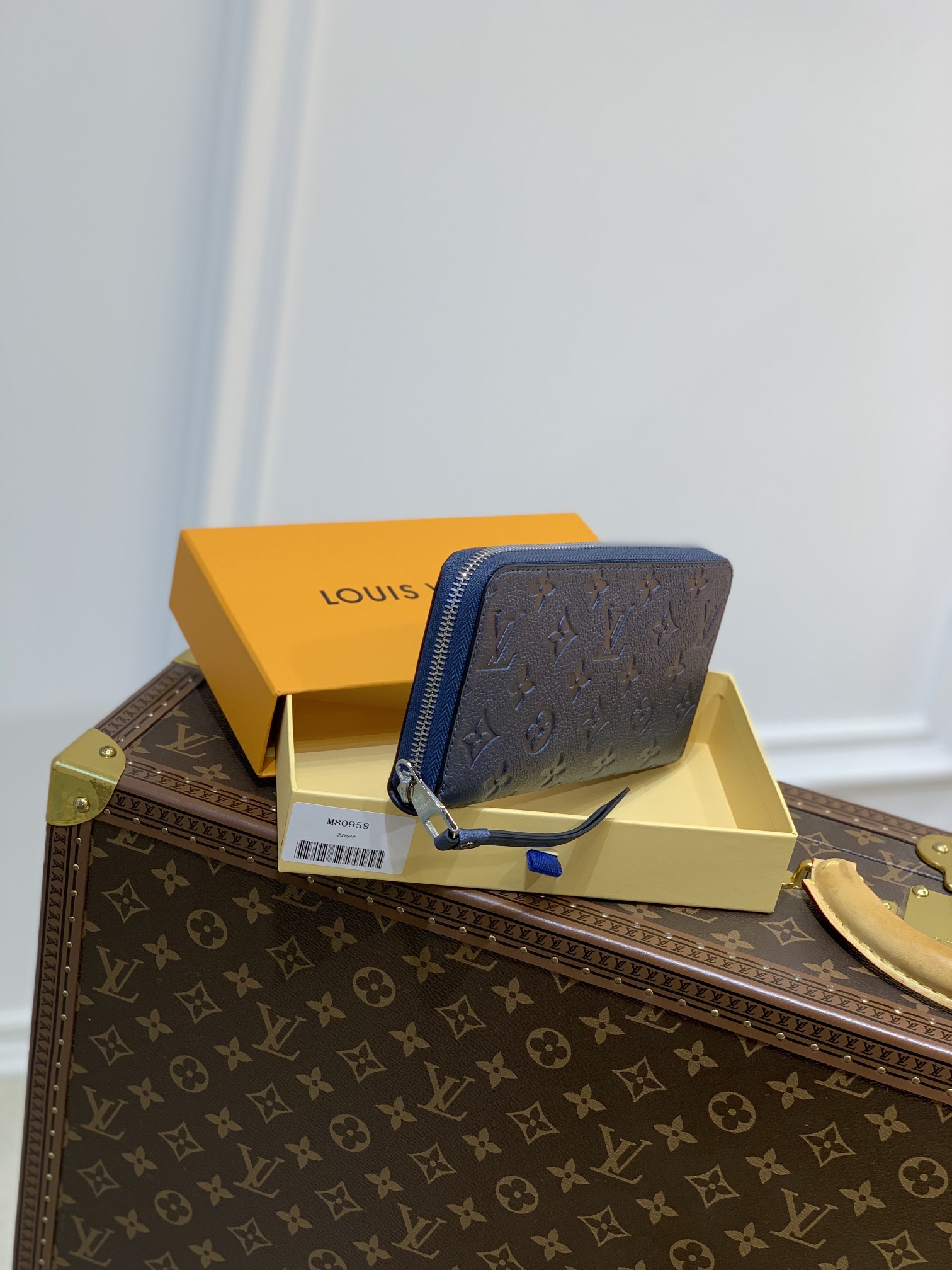 l0*is V*t0n zippy wallet m69994-19*10*2cm