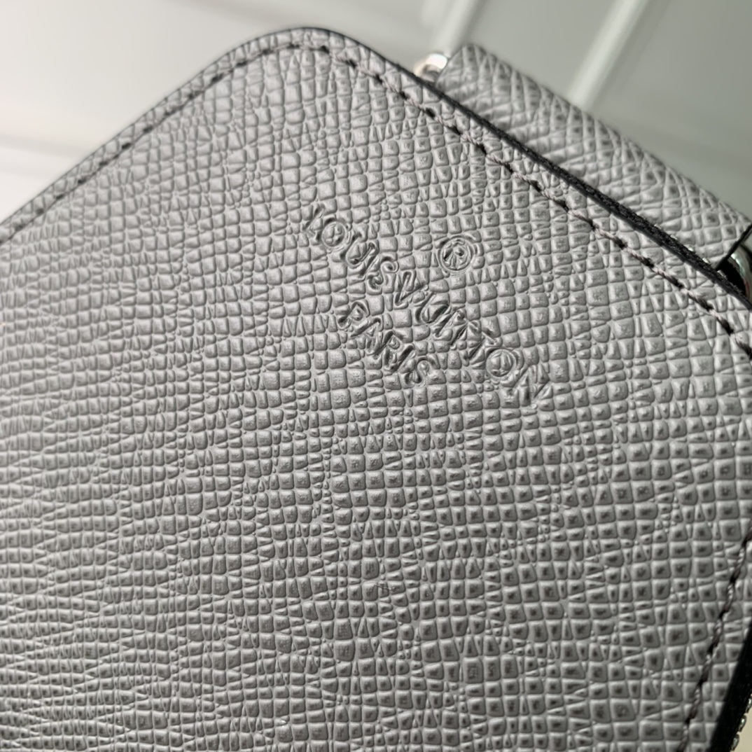 l0*is V*t0n damier graphite avenue bag-20 *31 x*10cm