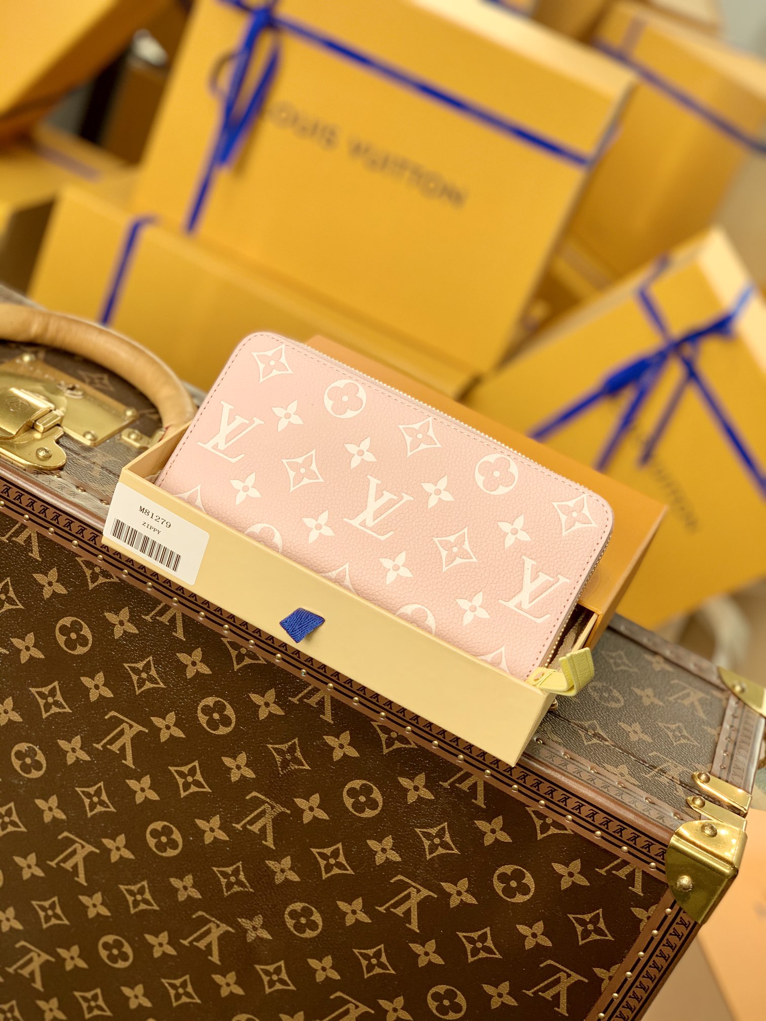 l0*is V*t0n spring in the city zippy wallet m81280-19.5x10.5x2.5cm