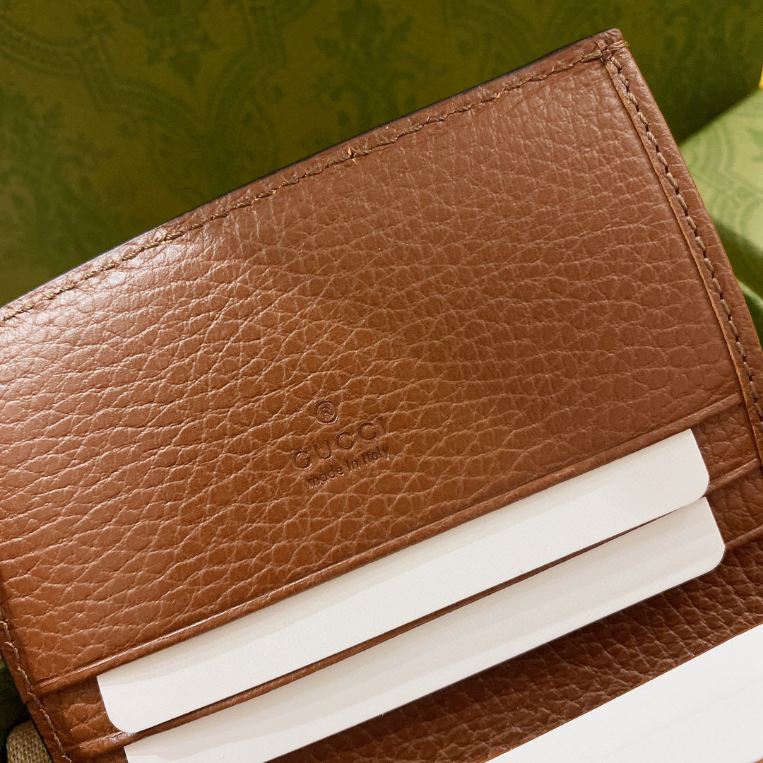 G*u*i wallet-9.5cm