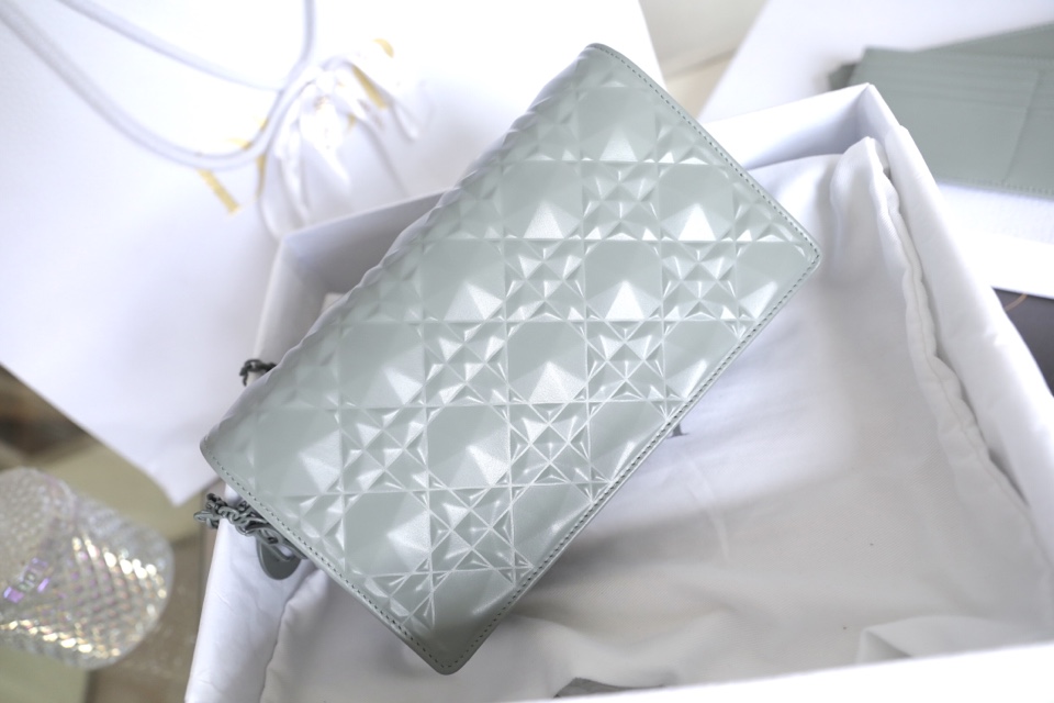 D*or wallet on chain-21.5*11.5*3cm