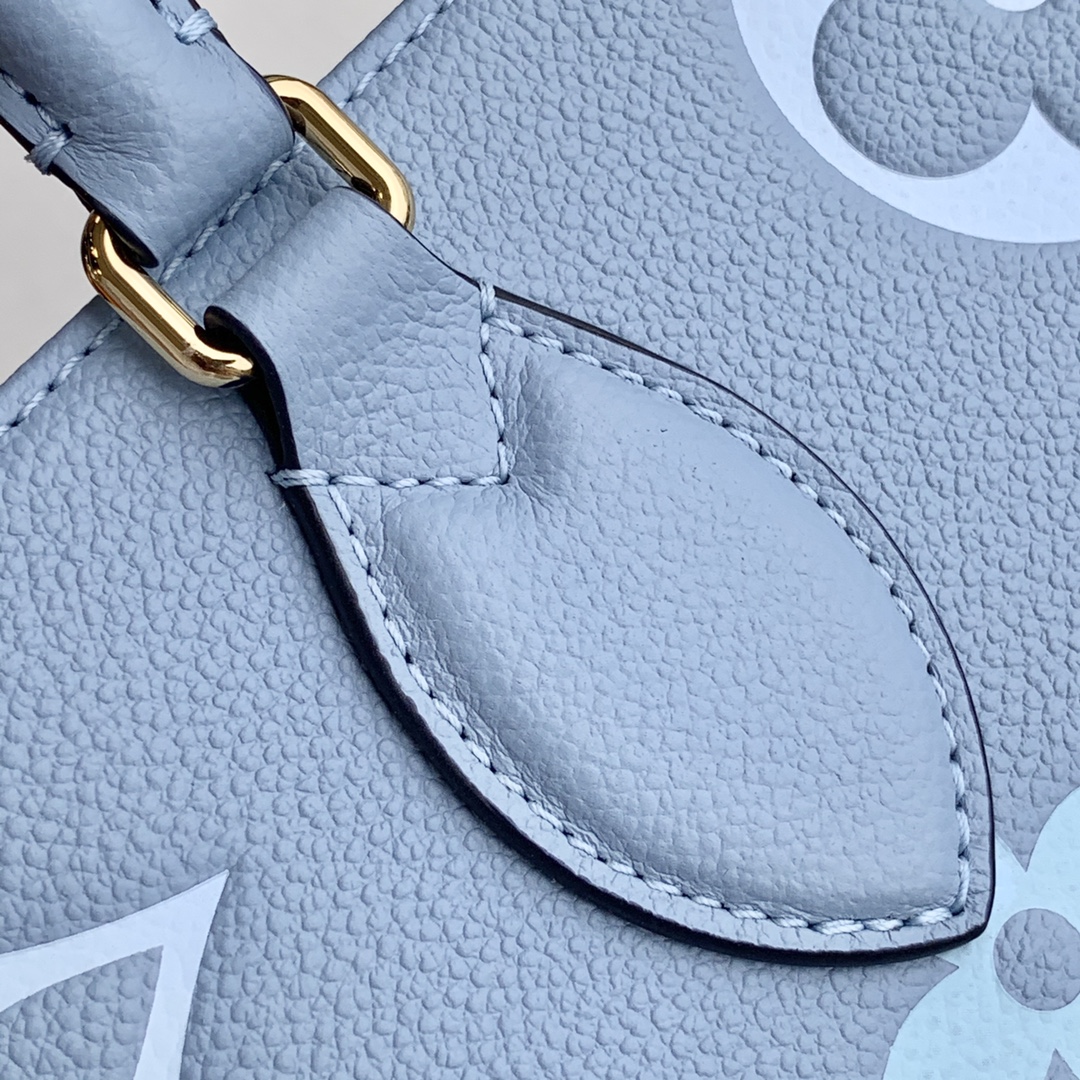 l0*is V*t0n by the pooll onthego handbag-35*27*14cm