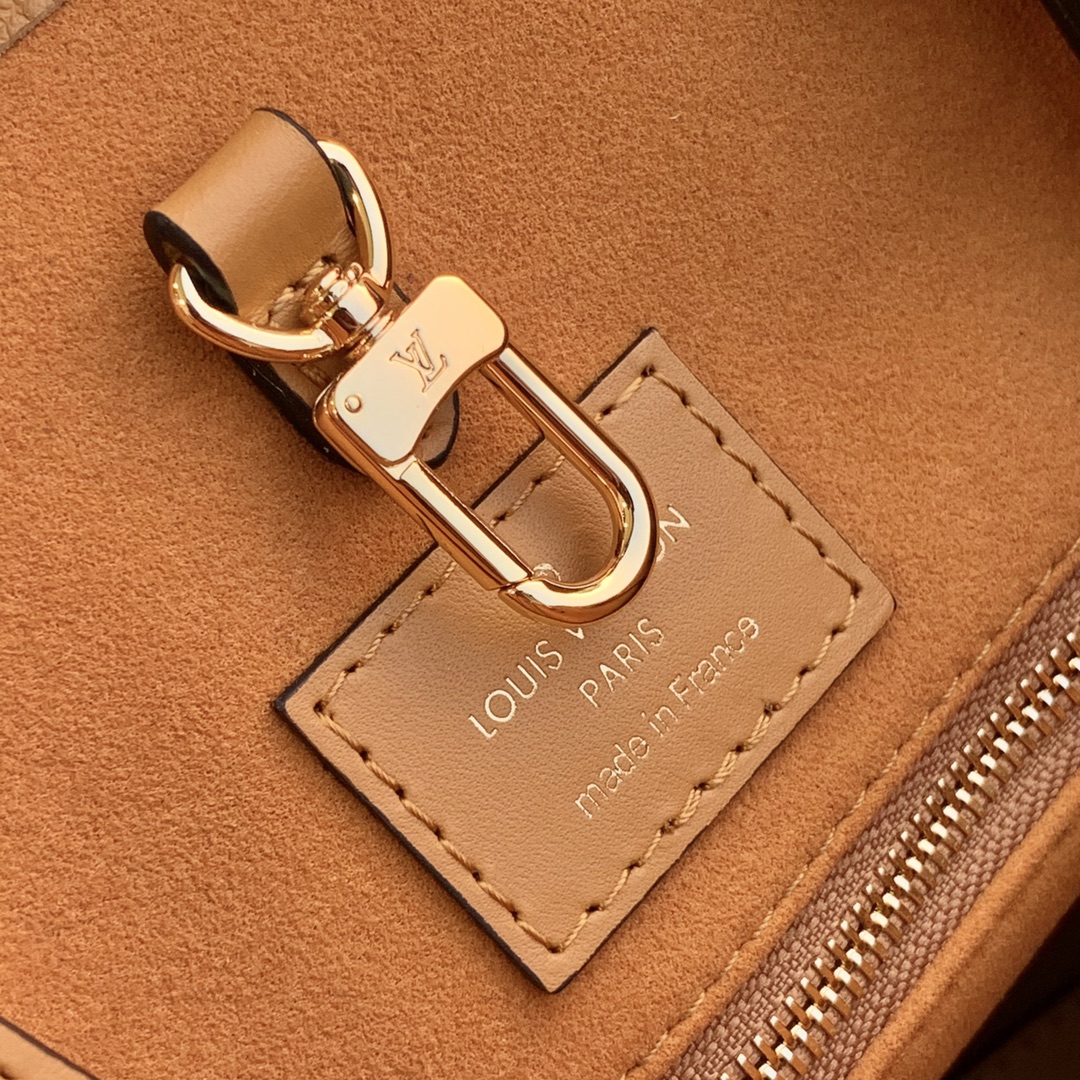 l0*is V*t0n by the pooll onthego handbag-35*27*14cm