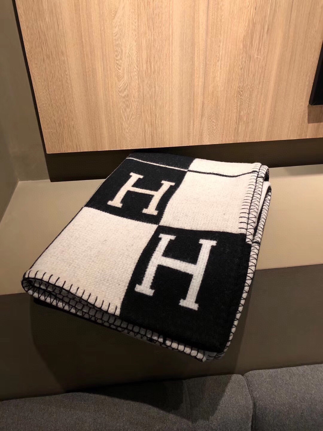 H**mes blankets-180*140cm