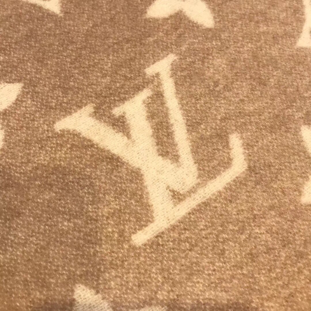 l0*is V*t0n blankets-150*200cm