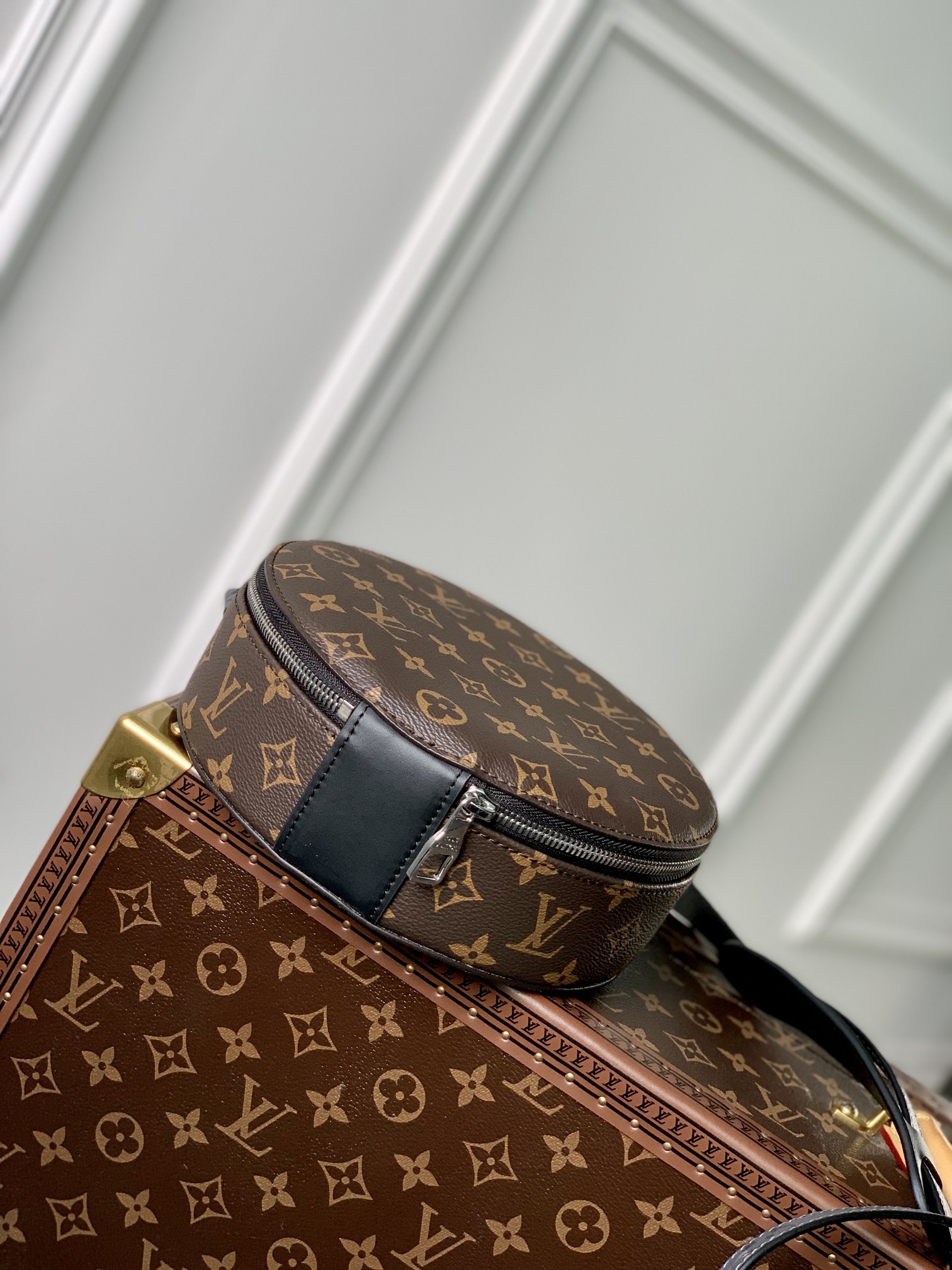 l0*is V*t0n audio case-20×20×7cm