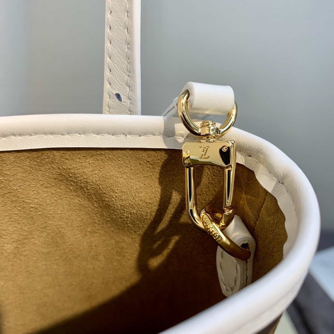l0*is V*t0n m81489 nano bucket-13*17*9cm