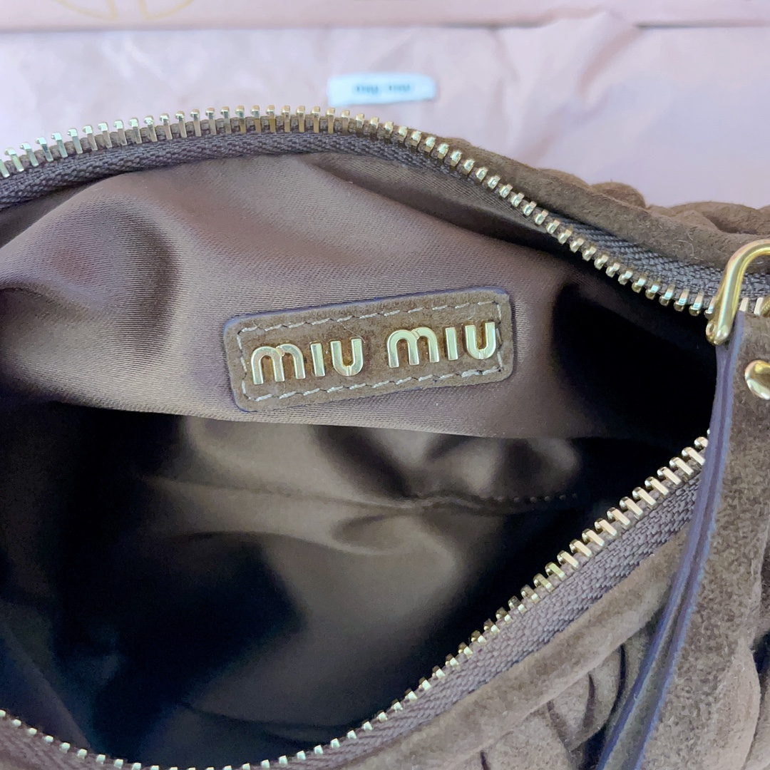 M1um1u wander hobo bag-23x13x7cm