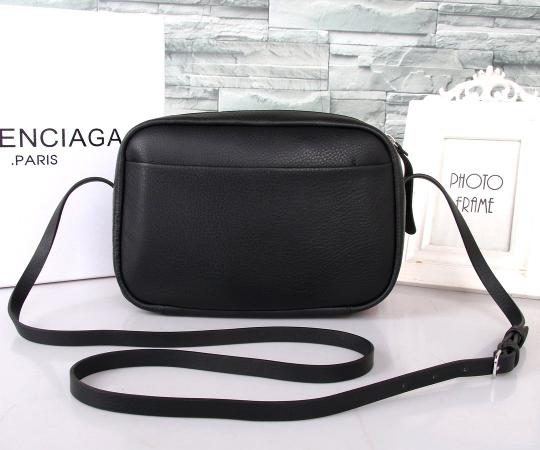 Ba*len*cia*ga camera bag-19*12*5&25*19*6cm