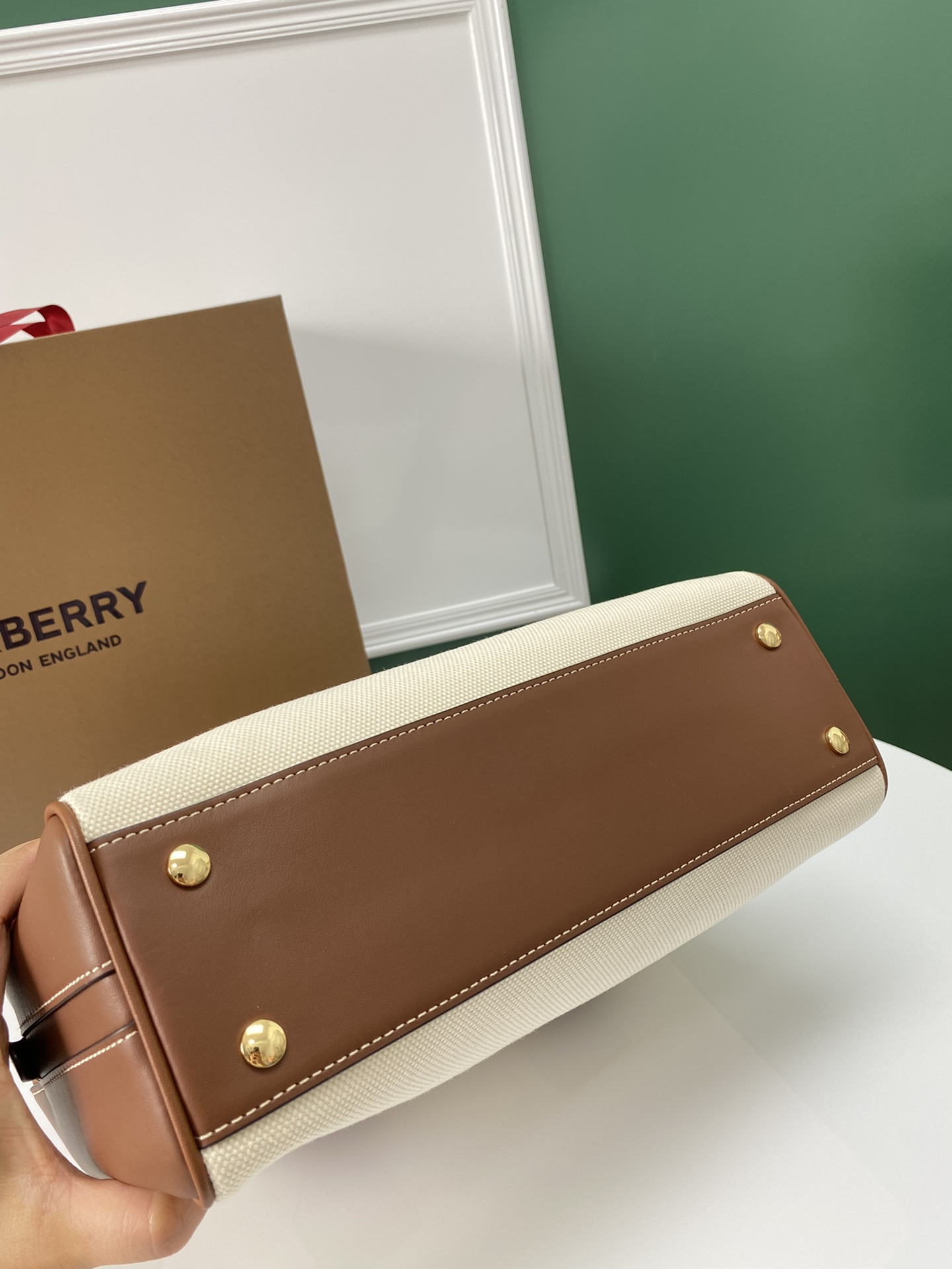 B**rry tote-30 x 11 x 22.5cm