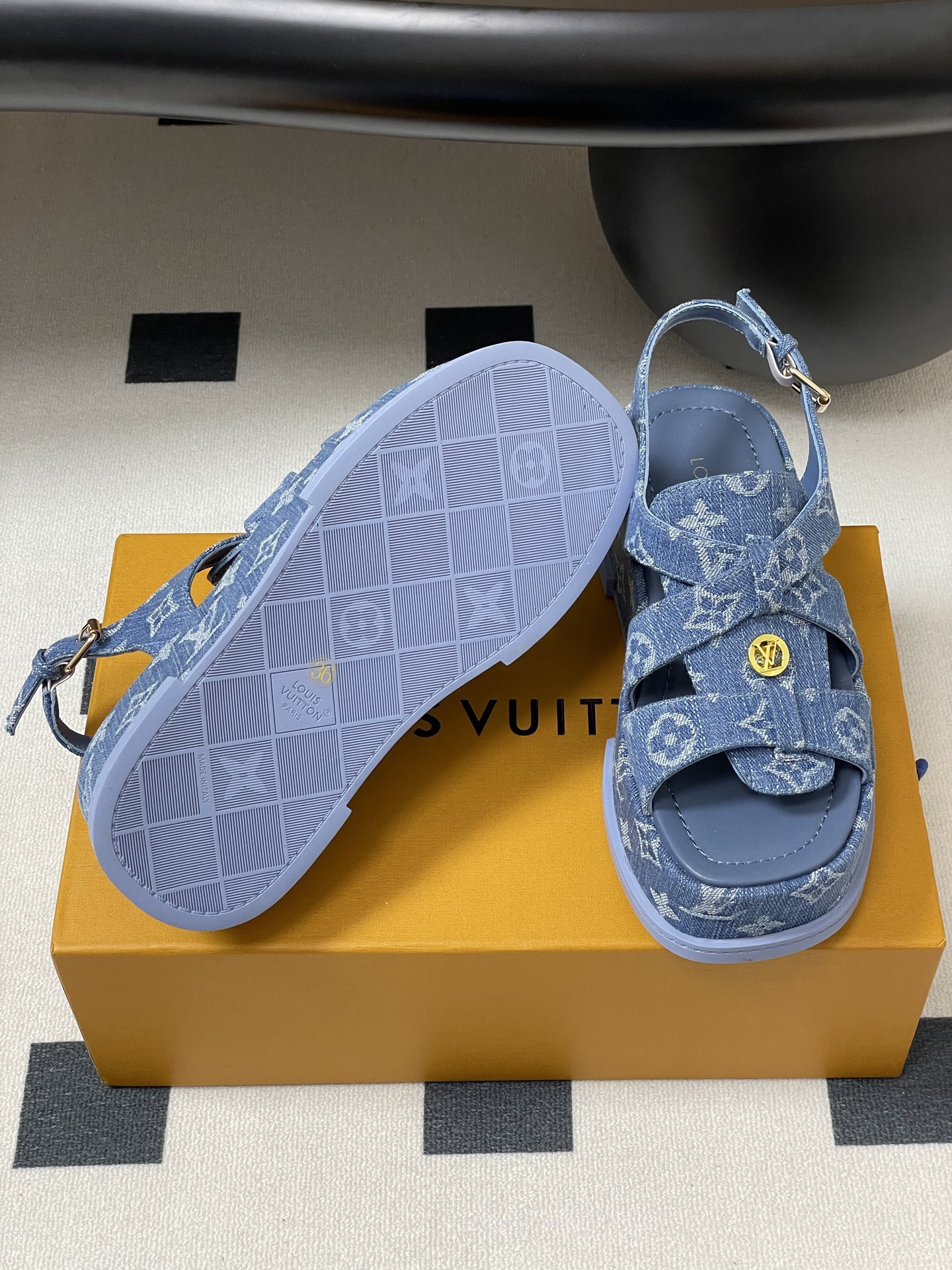 l0vis Vvtt0n maya sandals-5cm