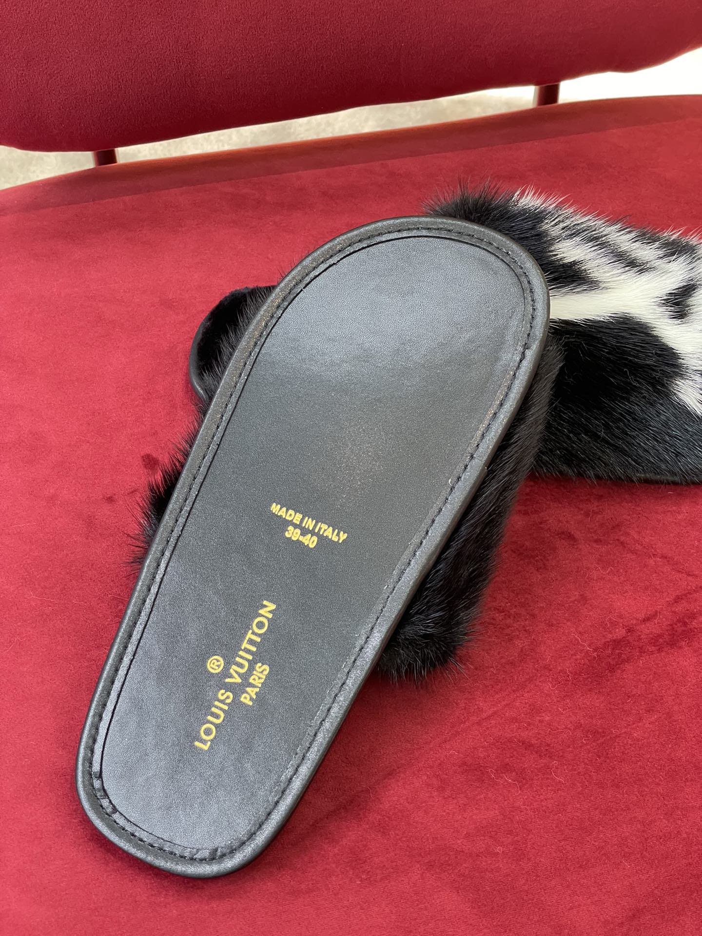 l0*is V*t0n sandals