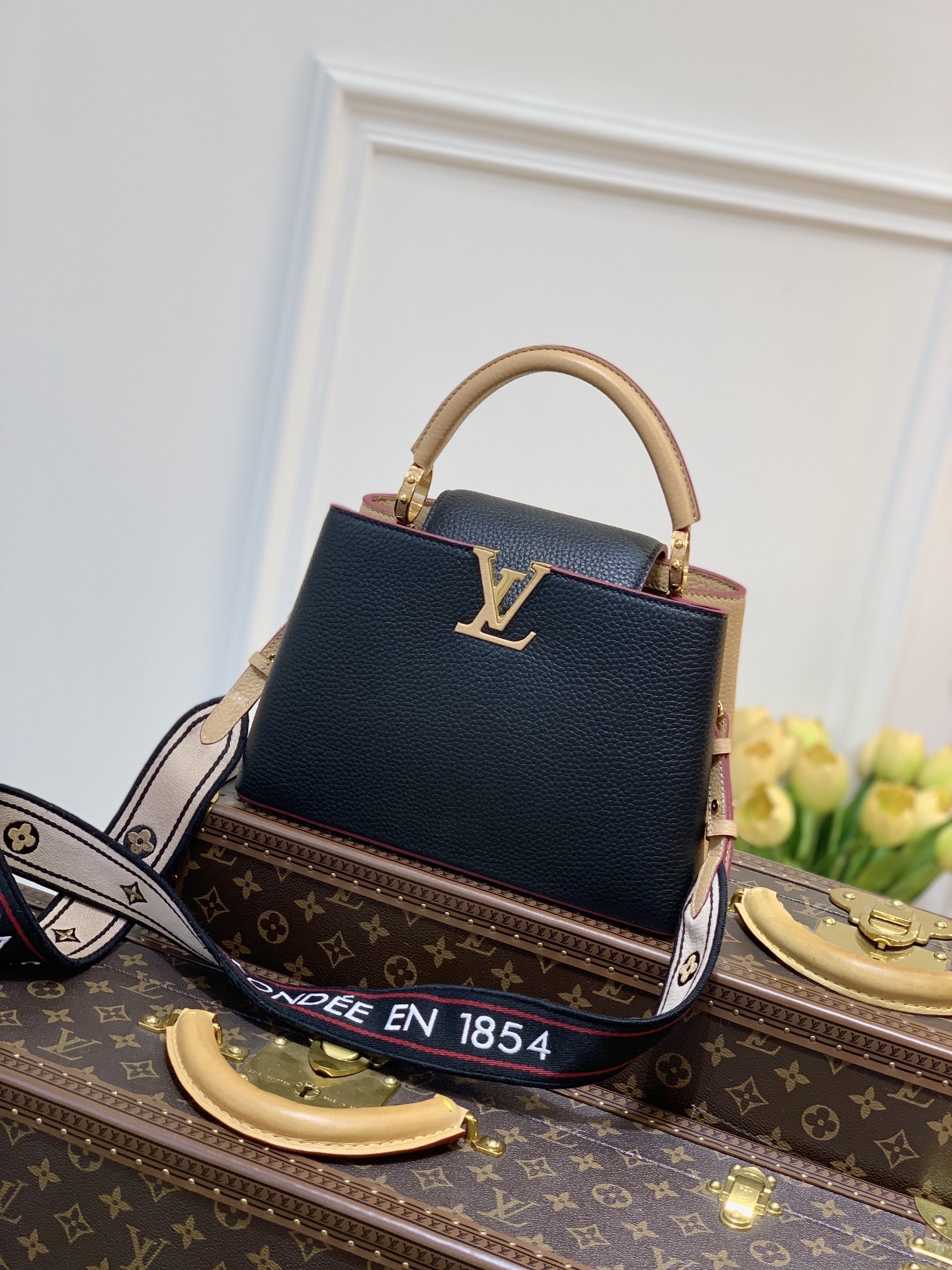 l0*is V*t0n capucines bb-27*18*9cm