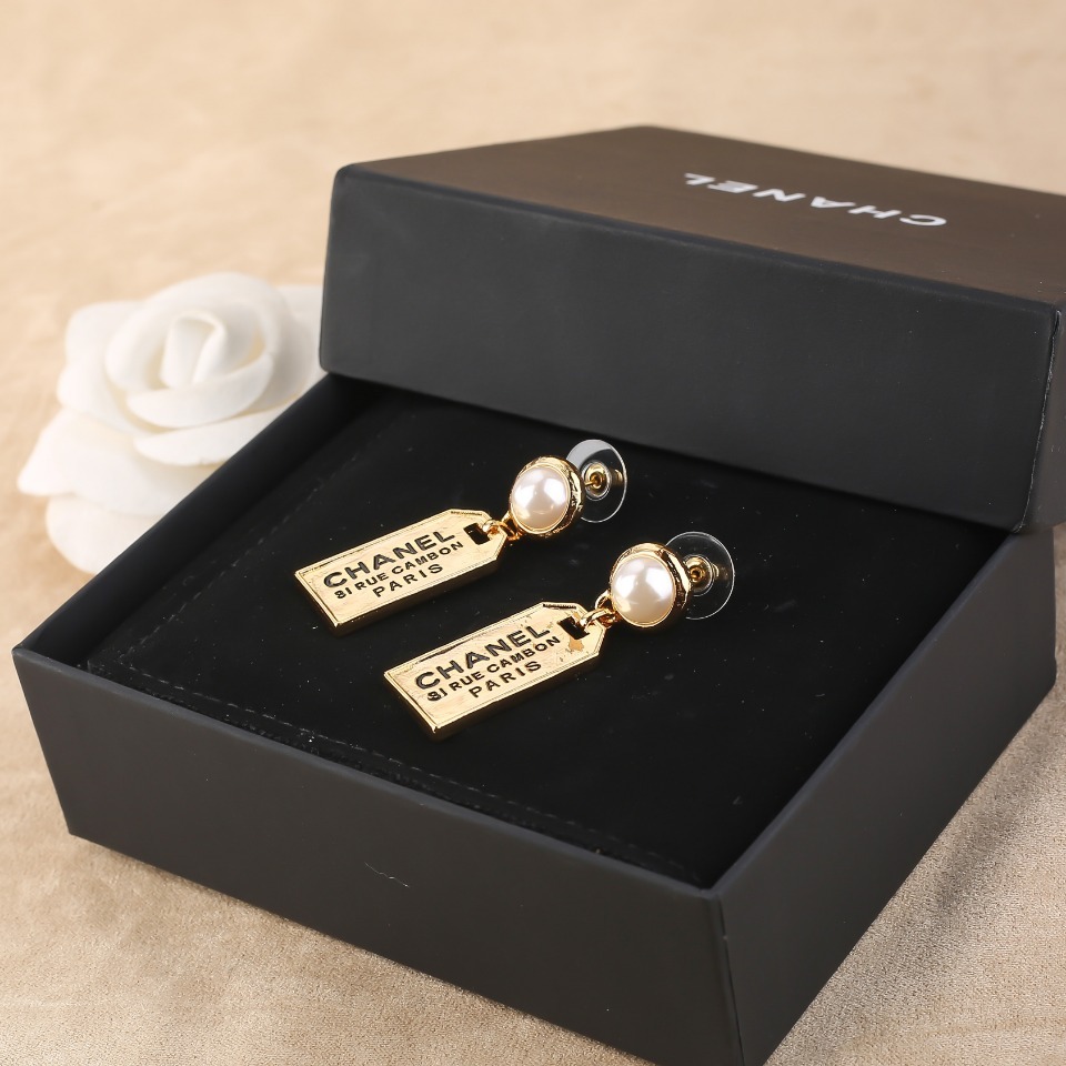 Ch@nel Earring