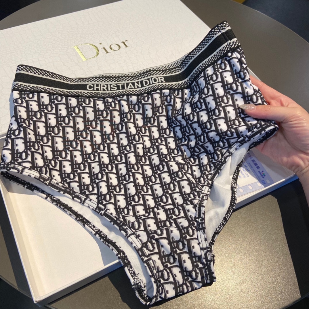 D*or swimsuit