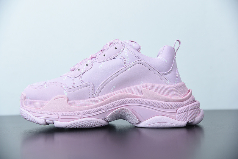 Ba*len*cia*ga triple s